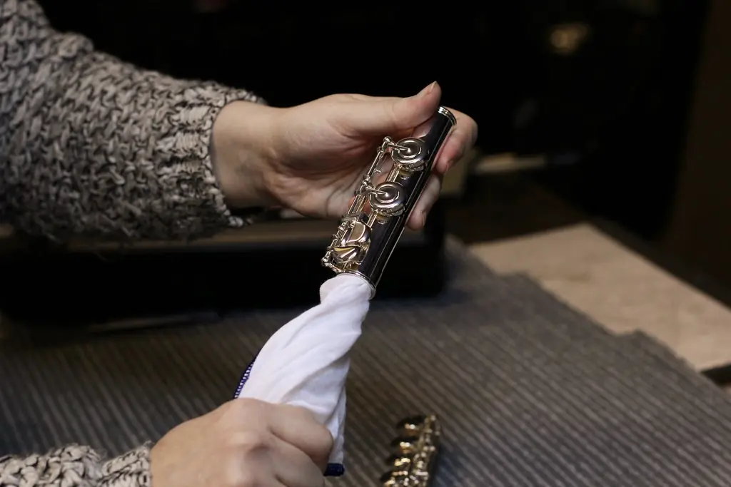 Yan flüt kuyruk parçası iç temizleme