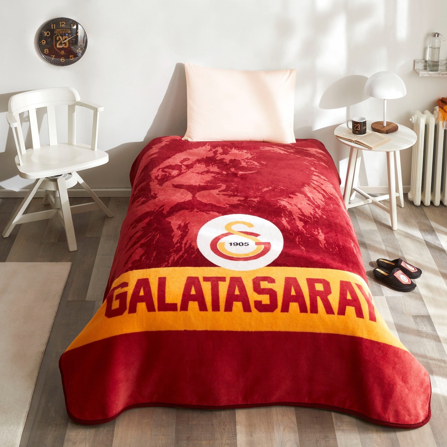 KİRİSTAL TAÇ LİSANSLI TARAFTAR BATTANİYE GALATASARAY