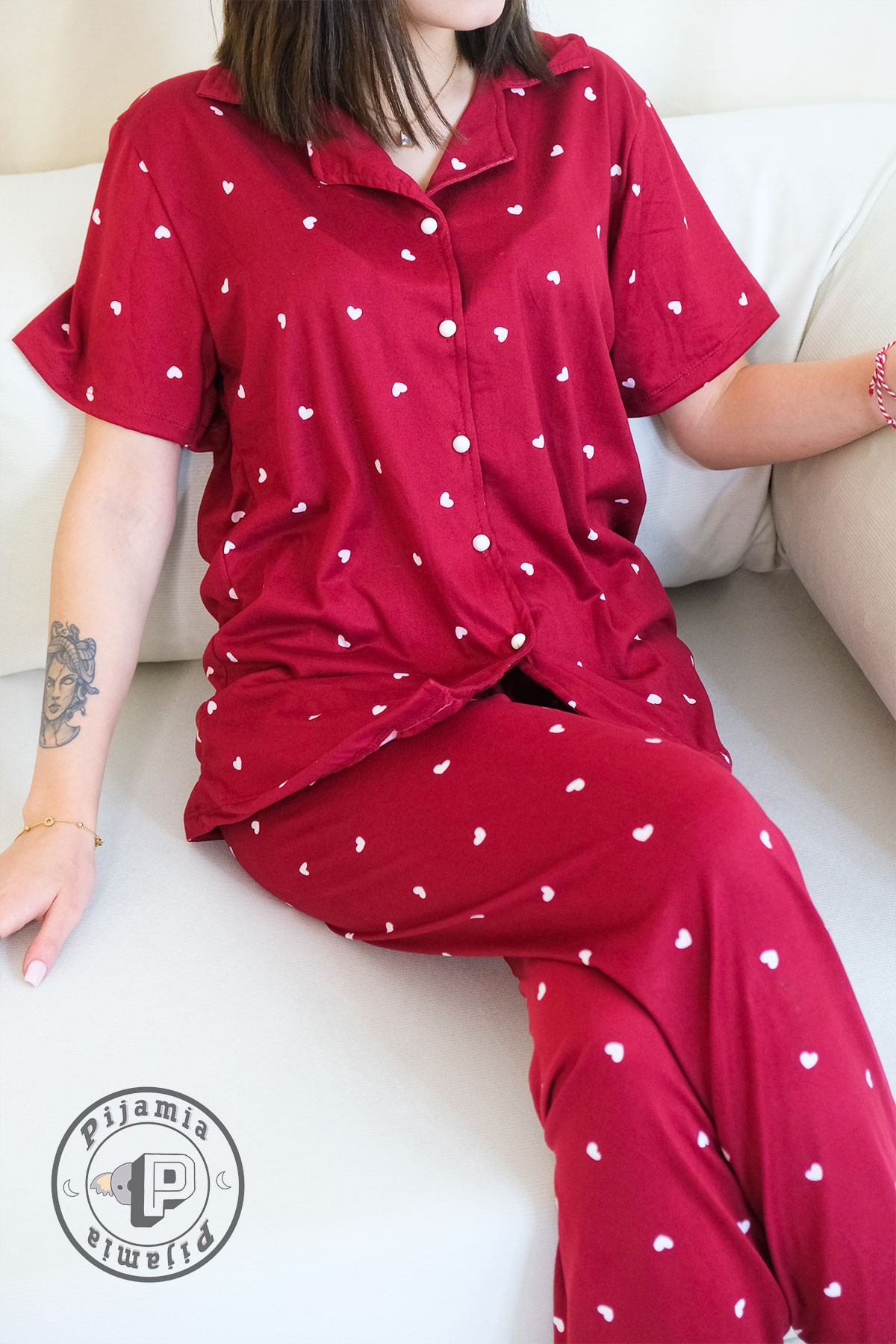 BORDO KALP DESENLİ DÜĞMELİ KISA KOL KADIN PİJAMA TAKIMI