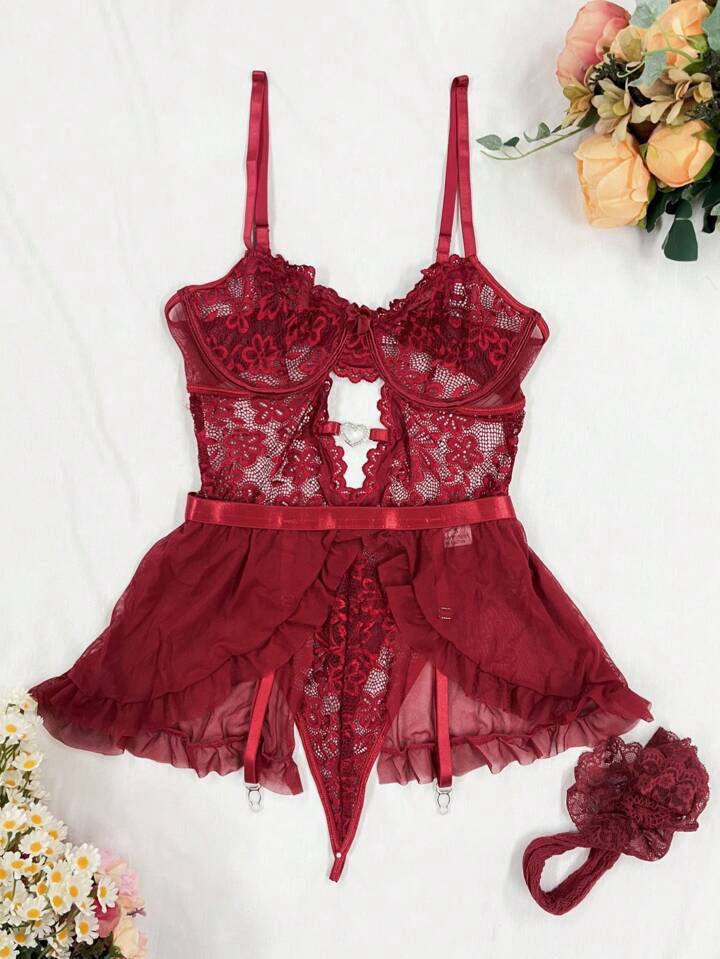 Bordo Dantel Detaylı File Çoraplı Jartiyer takım