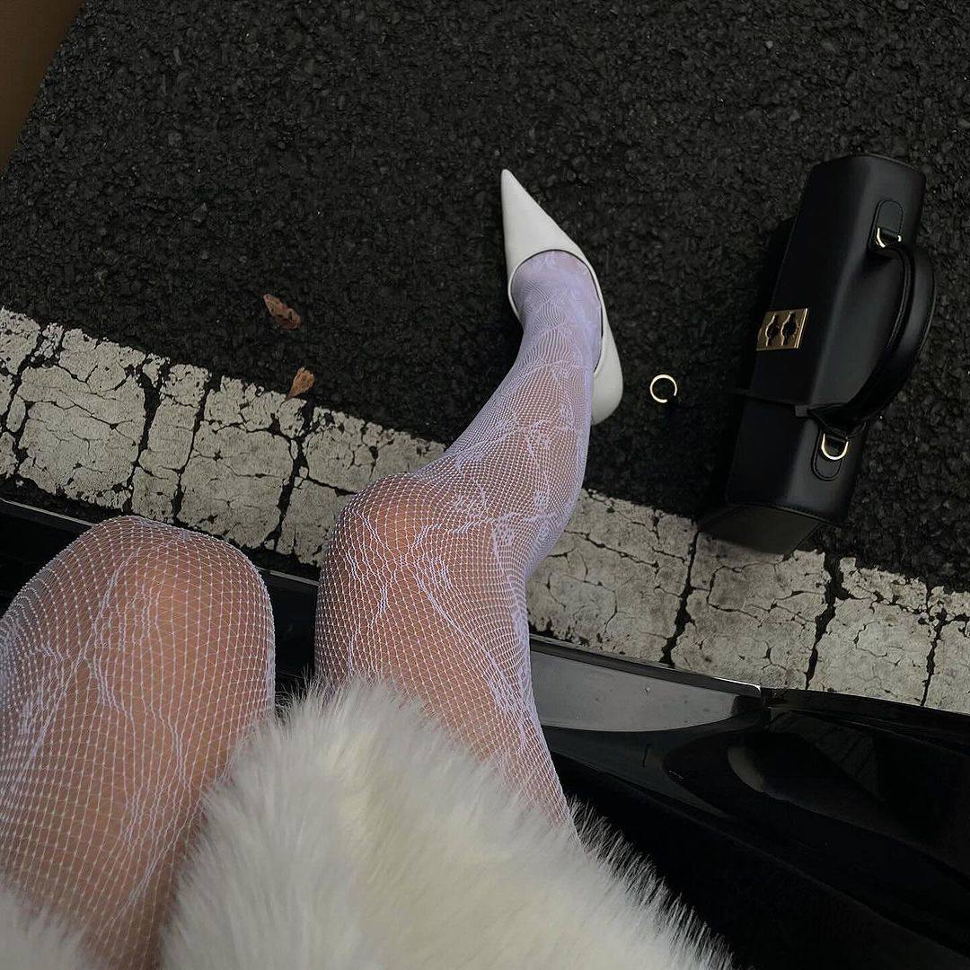 Beyaz Kurdele Desenli File Külotlu Çorap