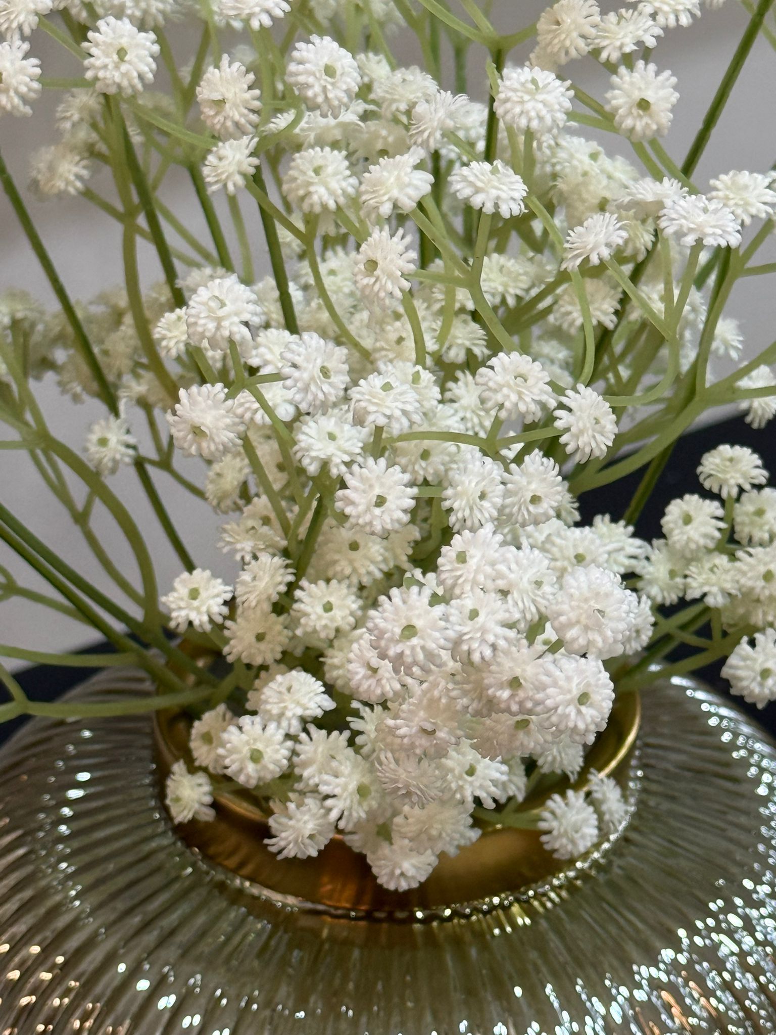 5 Dal Islak  Cipso Beyaz   Renk (Fiyata Vazo Dahil Değildir)