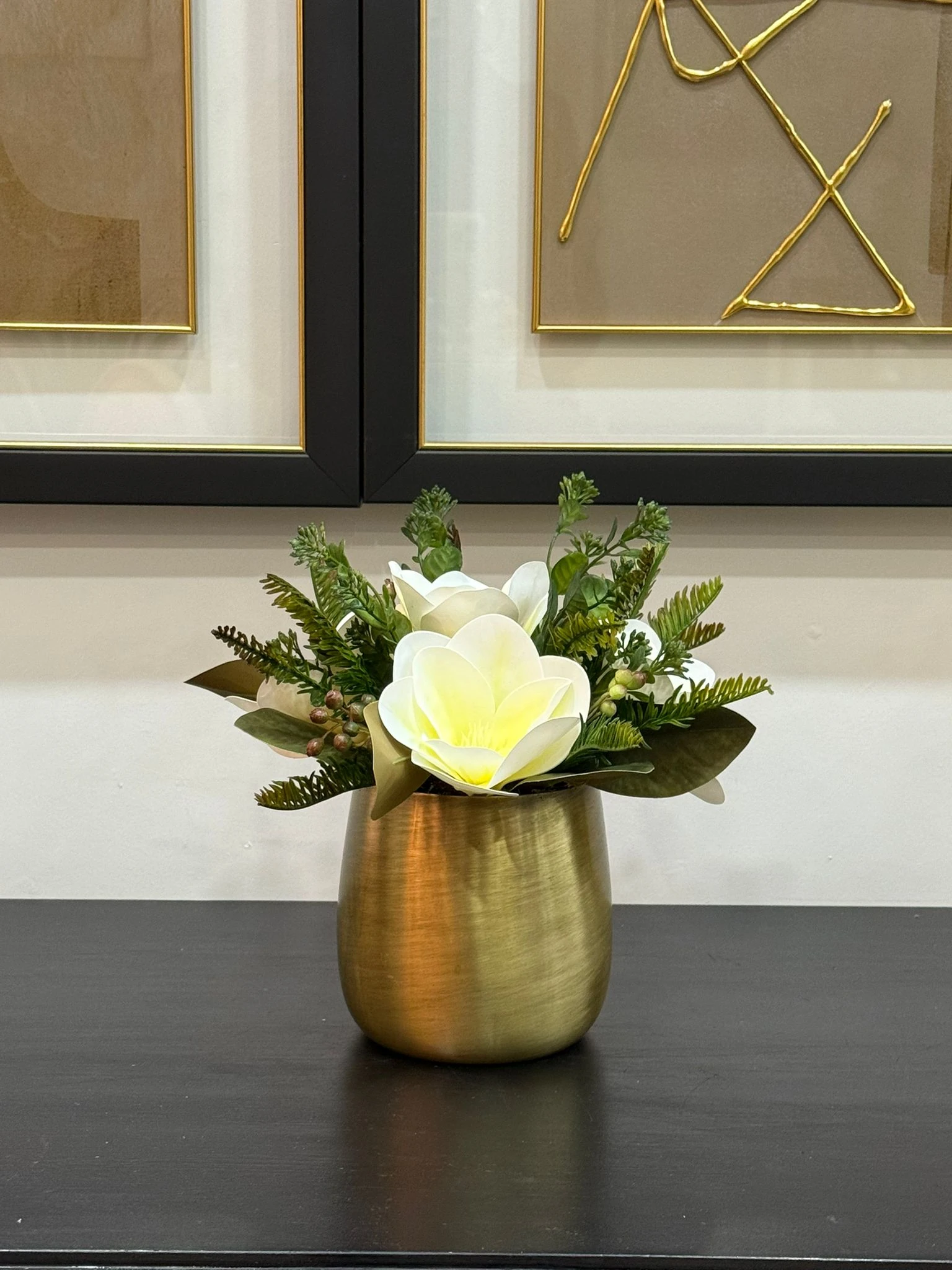 Eskitme Cezve Vazo Manolya Çiçek Aranjman 