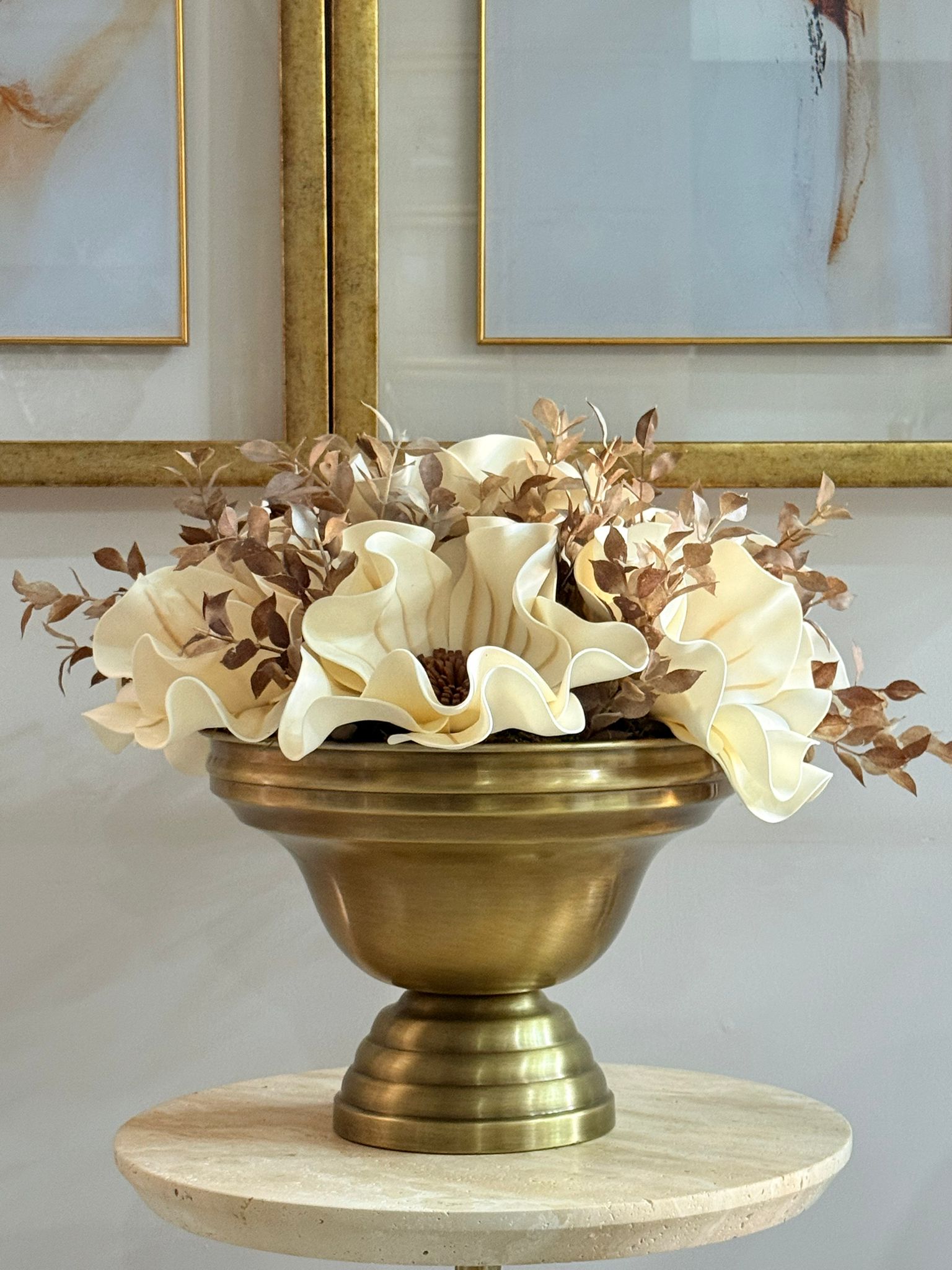 Eskitme Ayaklı Çanak Vazoda Lateks Çiçek Aranjman 