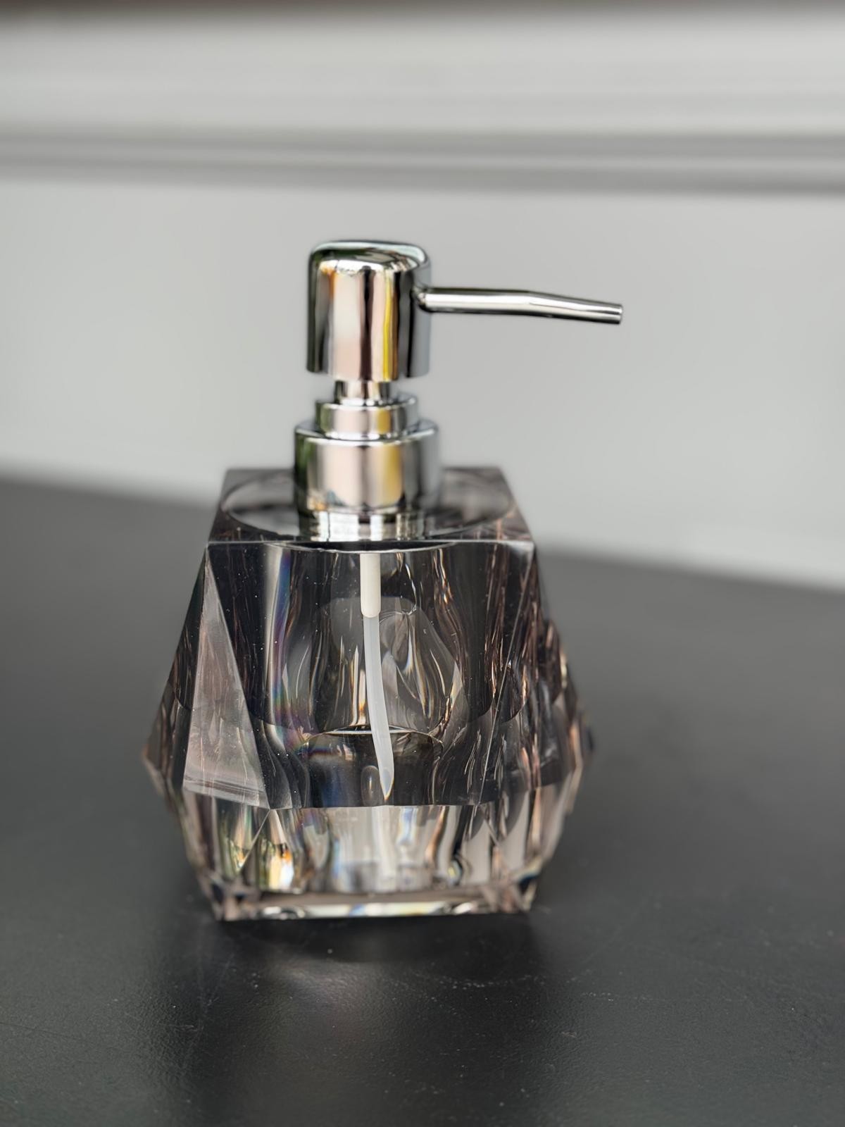 Füme Akrilik Sabunluk 15cm