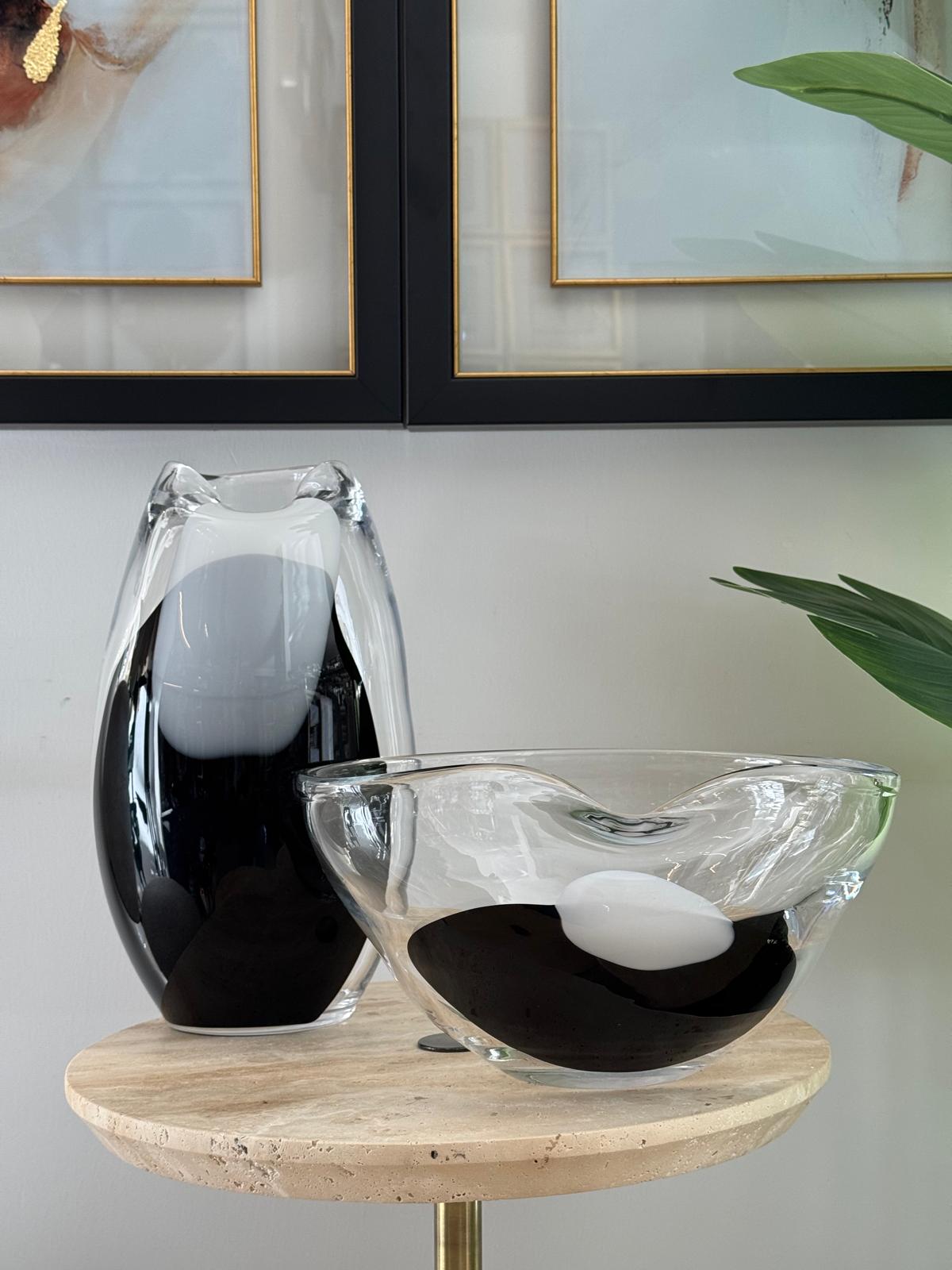 Siyah Beyaz Cam Kase