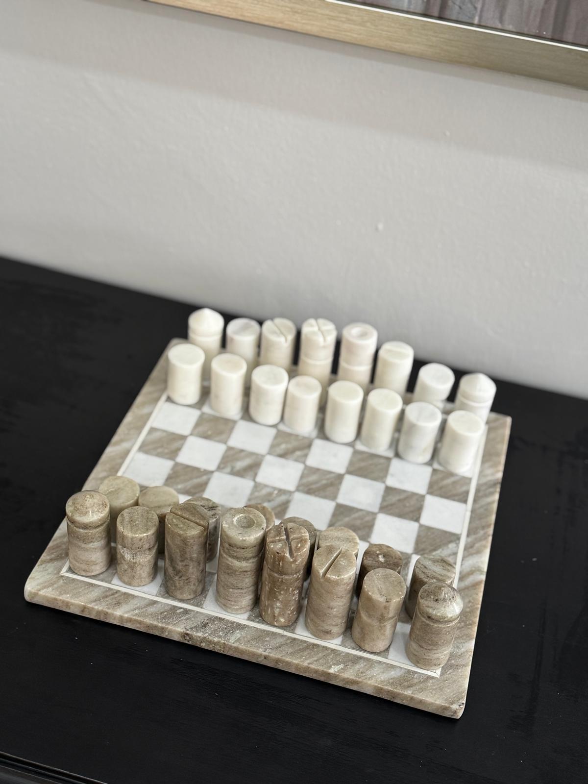 Mermer Beyaz Bej Satranç Takımı