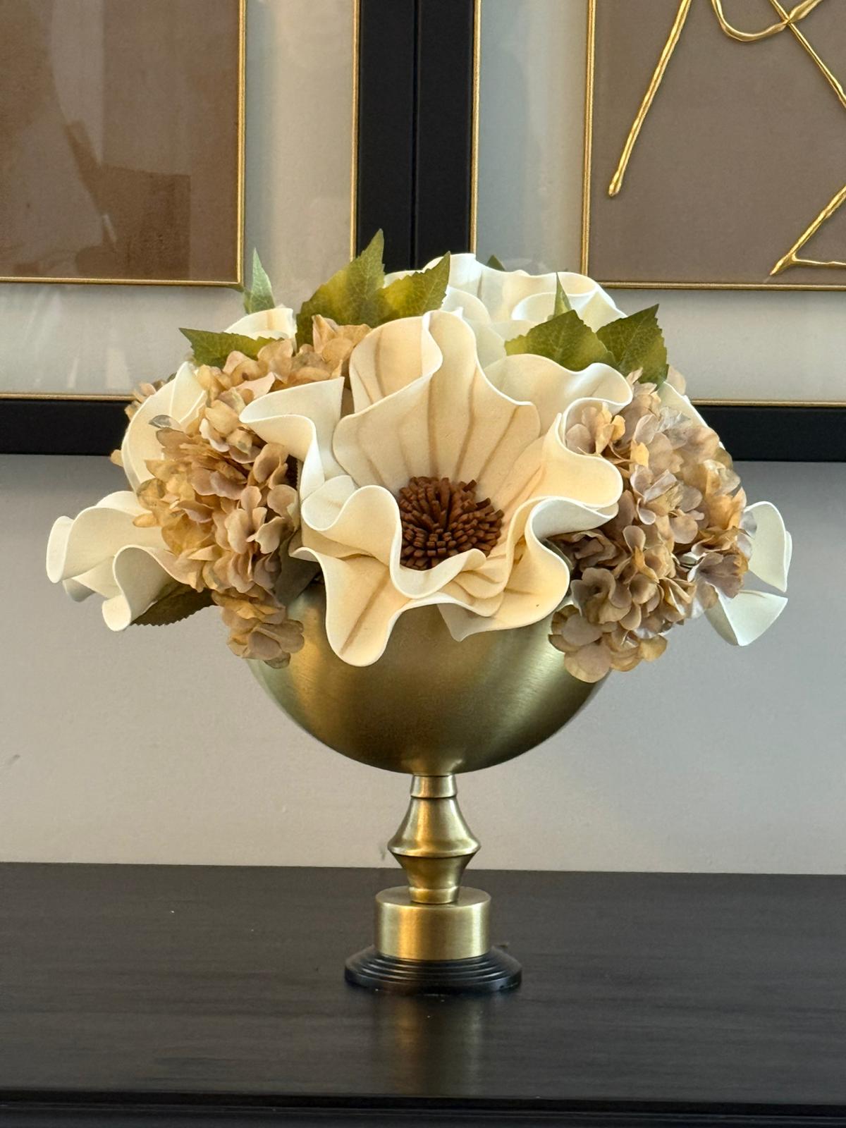 Eskitme Ayaklı Vazoda Lateks Ortanca Çiçek Aranjman 