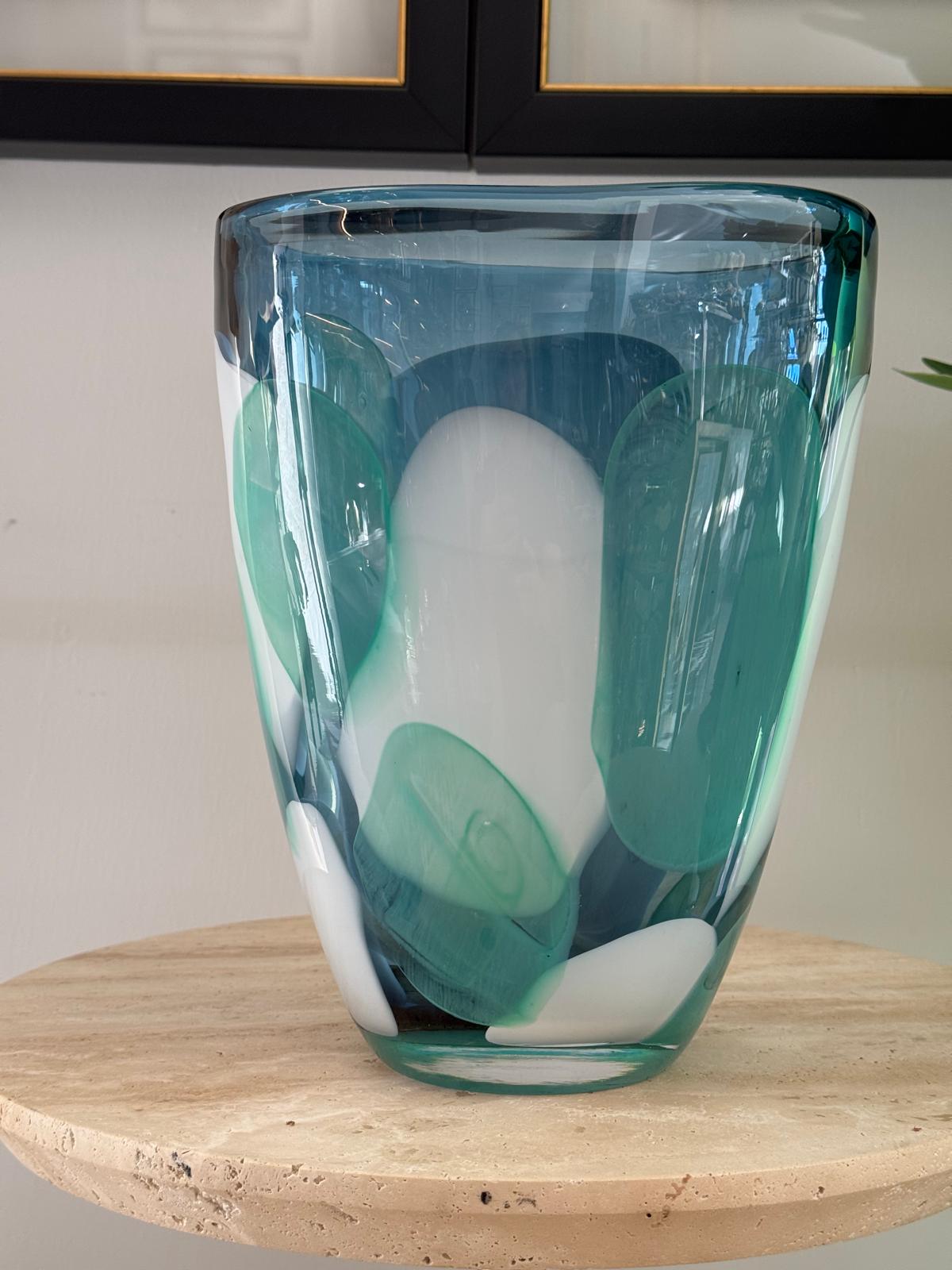 Mavi Yeşil Beyaz Cam Vazo 