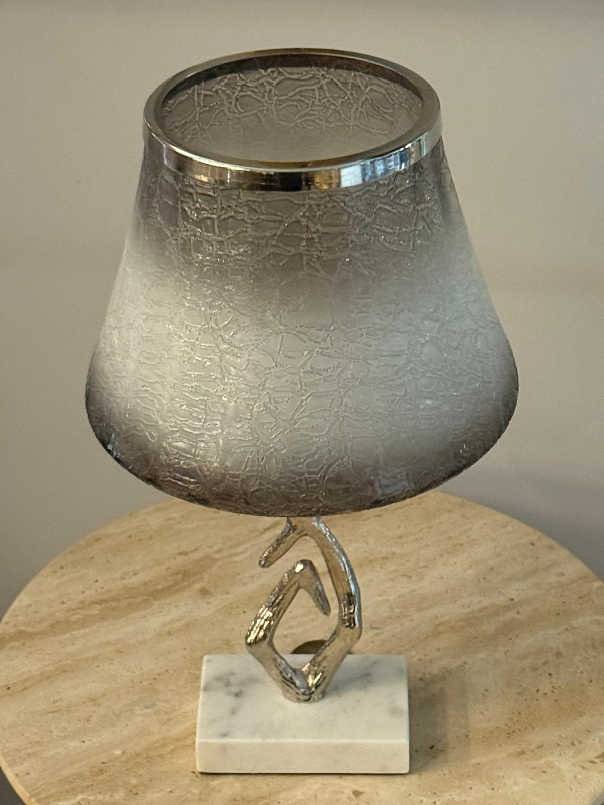 Gümüş Ayaklı Gri Cam Vazo