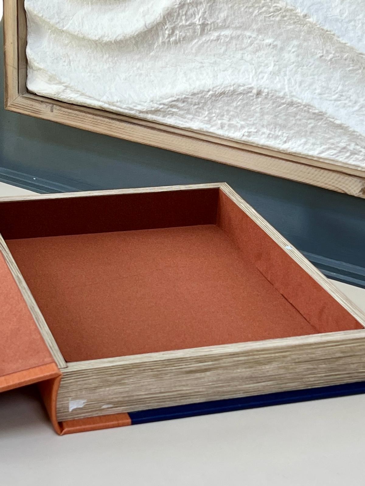 Deri Kaplı İthal Kitap Kutu London 28*22*4 cm