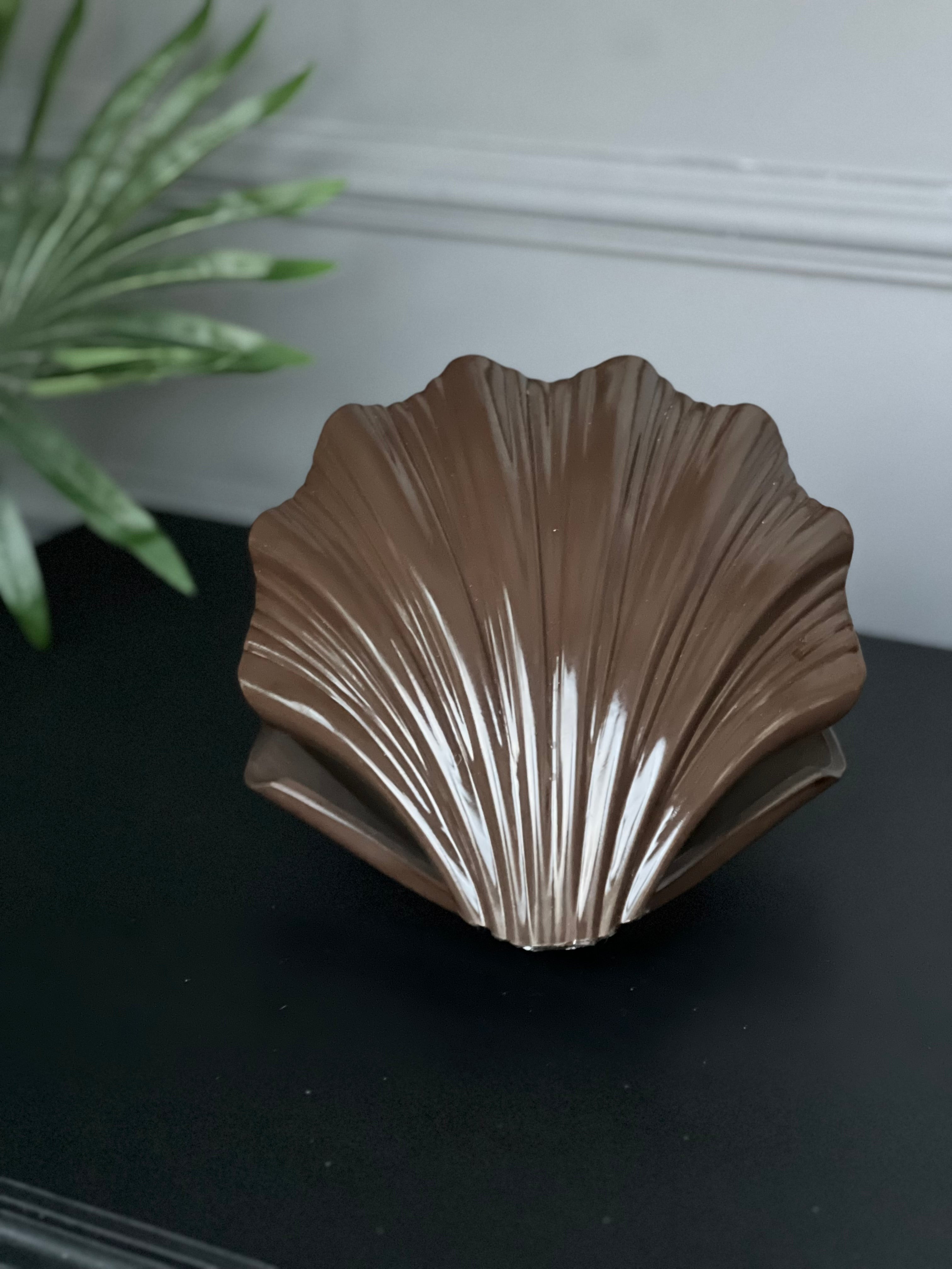 İstiridye Dekor Cam Opak Kahve 20*18 cm