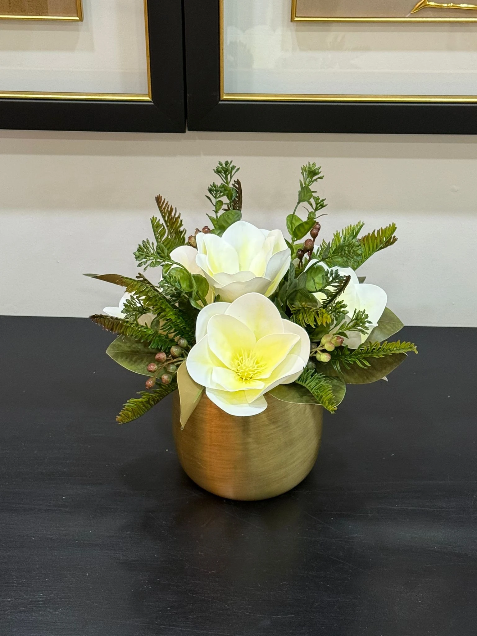 Eskitme Cezve Vazo Manolya Çiçek Aranjman 