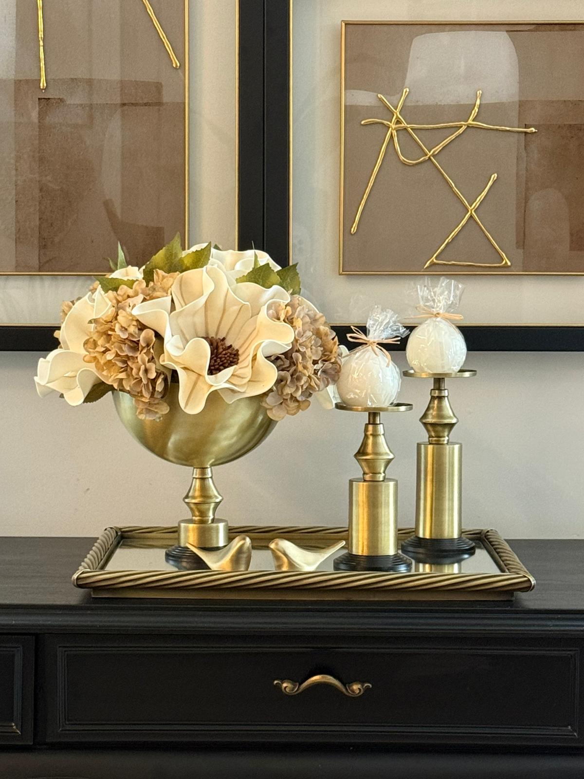 Eskitme Ayaklı Vazoda Lateks Ortanca Çiçek Aranjman 