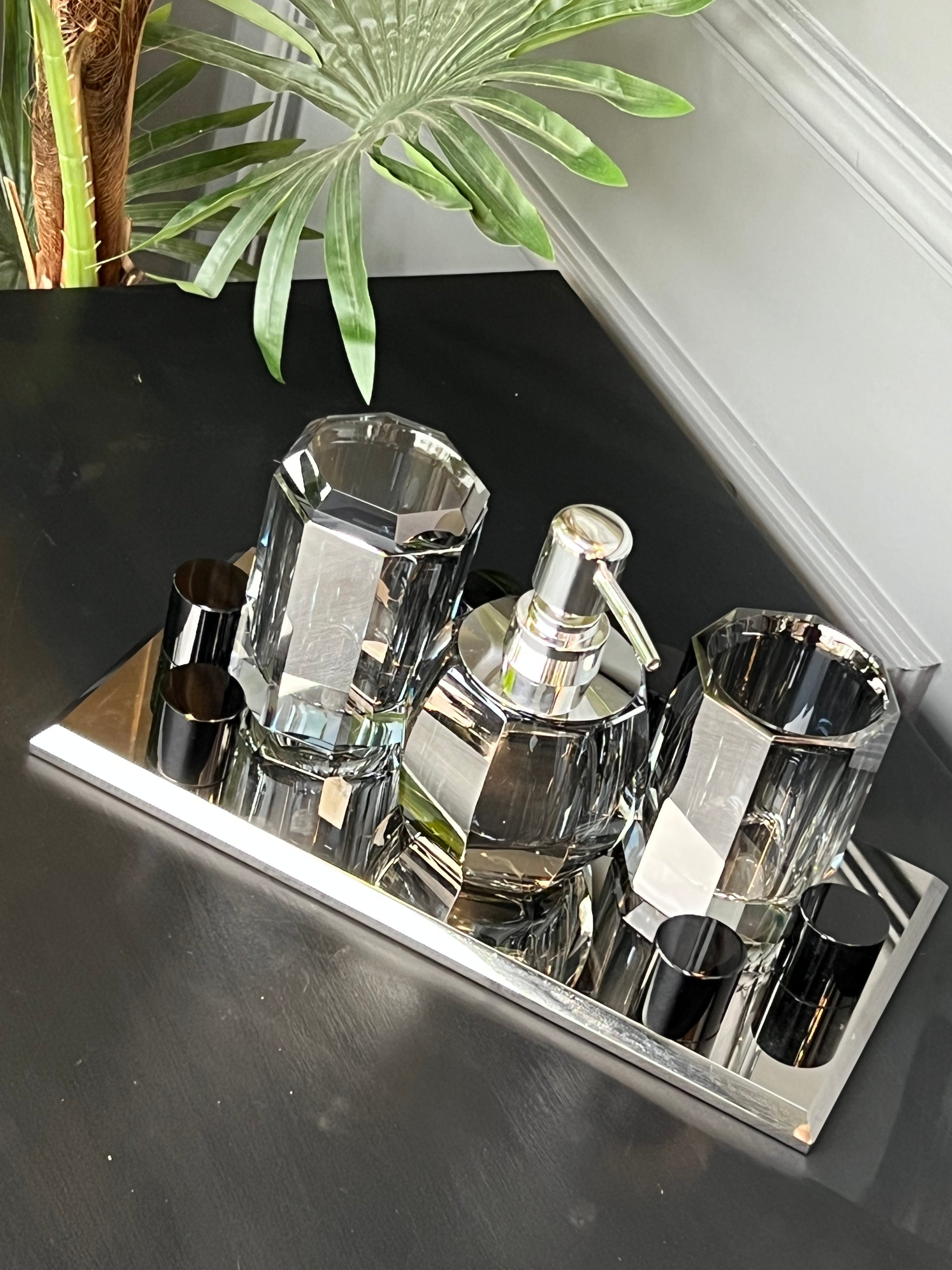 Lux Kristal Füme Gümüş  Banyo Takımı 4 Parça