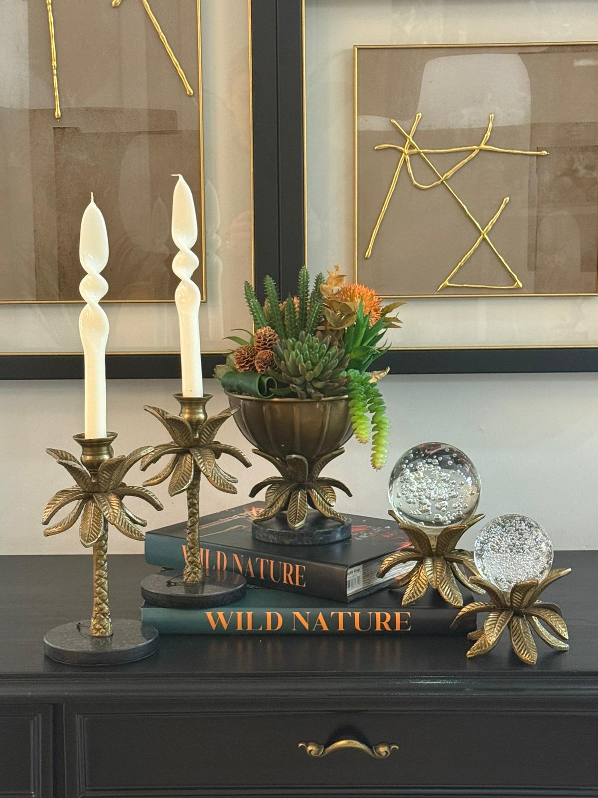 Eskitme Döküm  İthal  Çiçek Ayaklı Vazoda Sukulent Çiçek Aranjman 