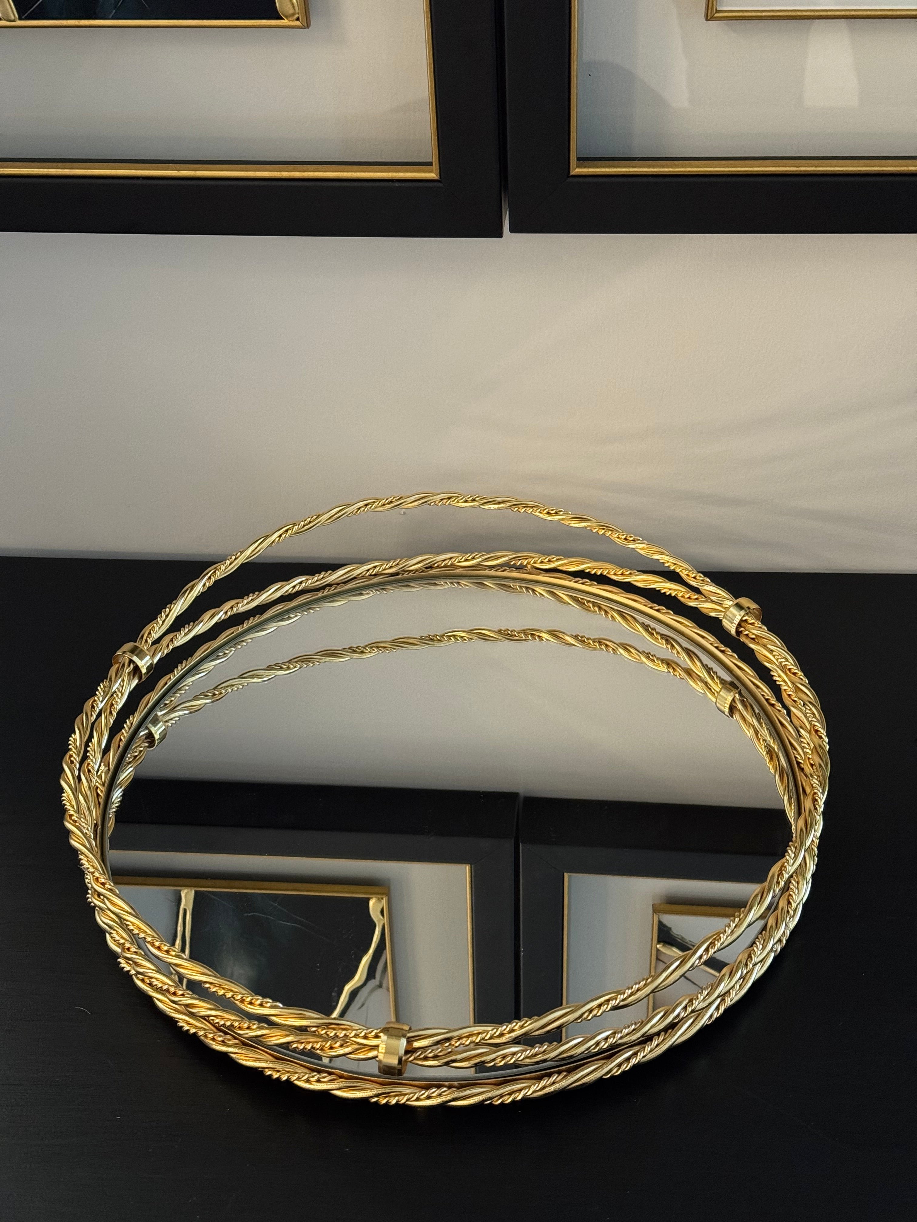 Yuvarlak Gold Katlı Burgu Tepsi