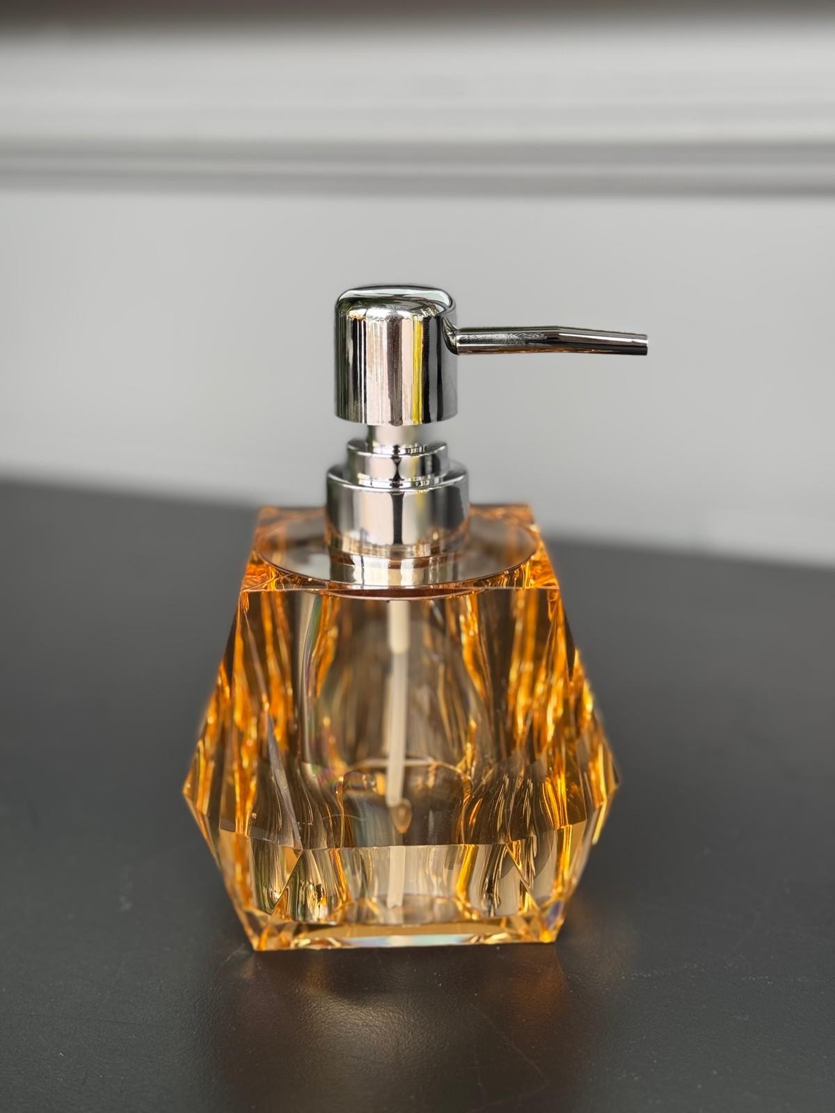 Amber  Akrilik Sabunluk 15cm