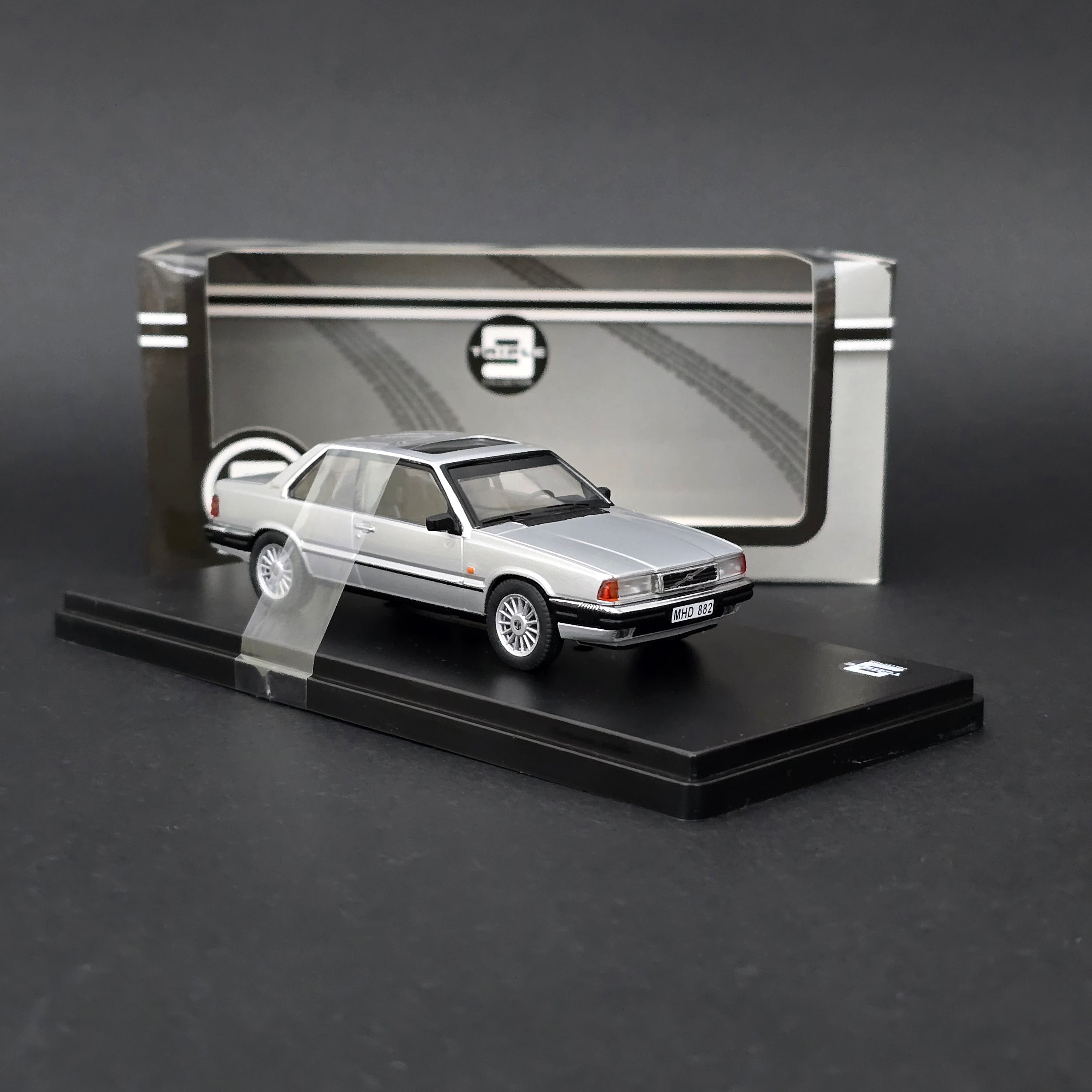 1:43 Volvo 780 Bertone Limitli Üretim 