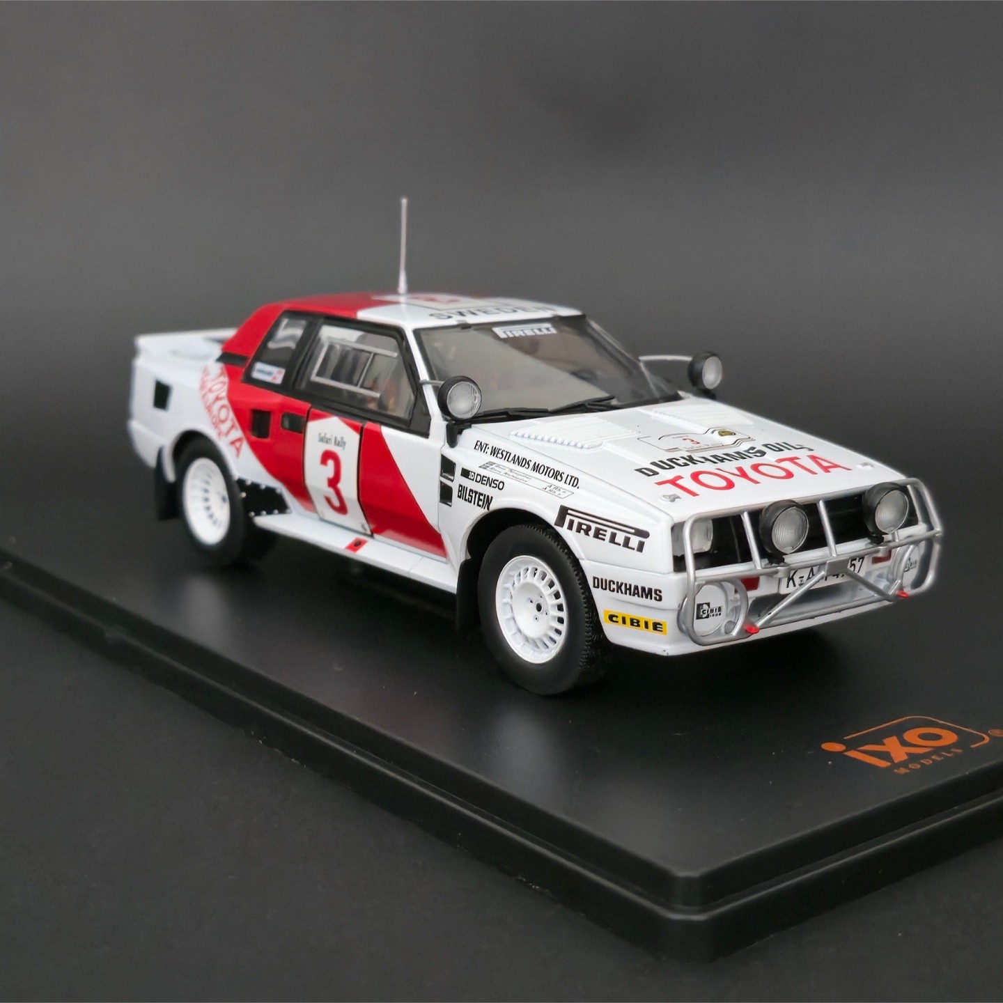 1:24 İxo Toyota Celica TwinCam Turbo 