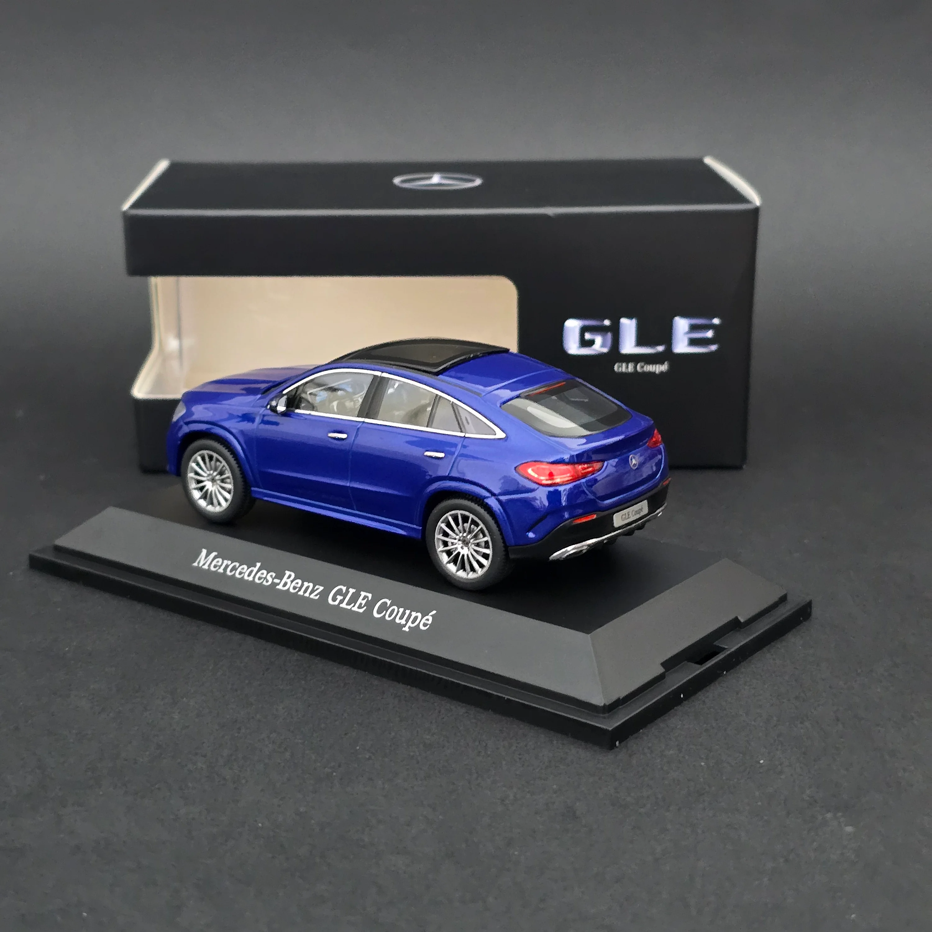 1/43 Mercedes GLE Coupe 