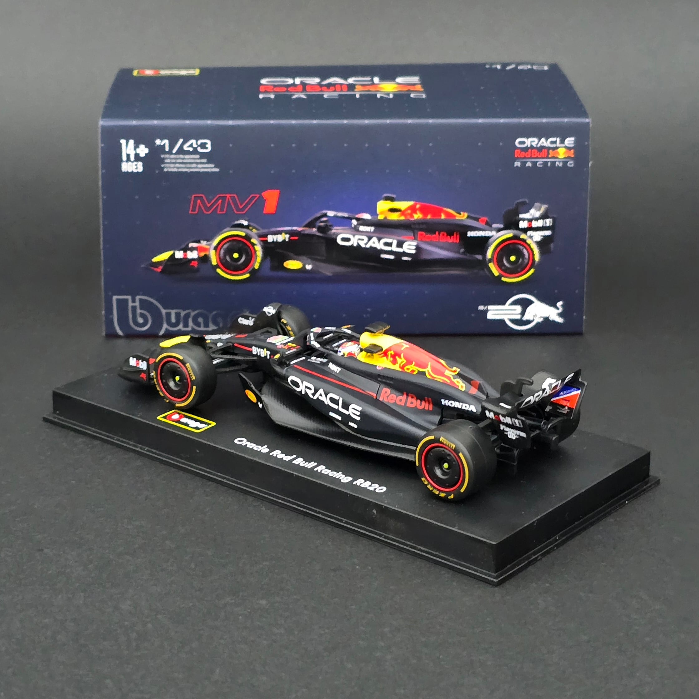 1:43 Redbull Oracle RB20 2024 Dünya Şampiyonu Max Verstappen 