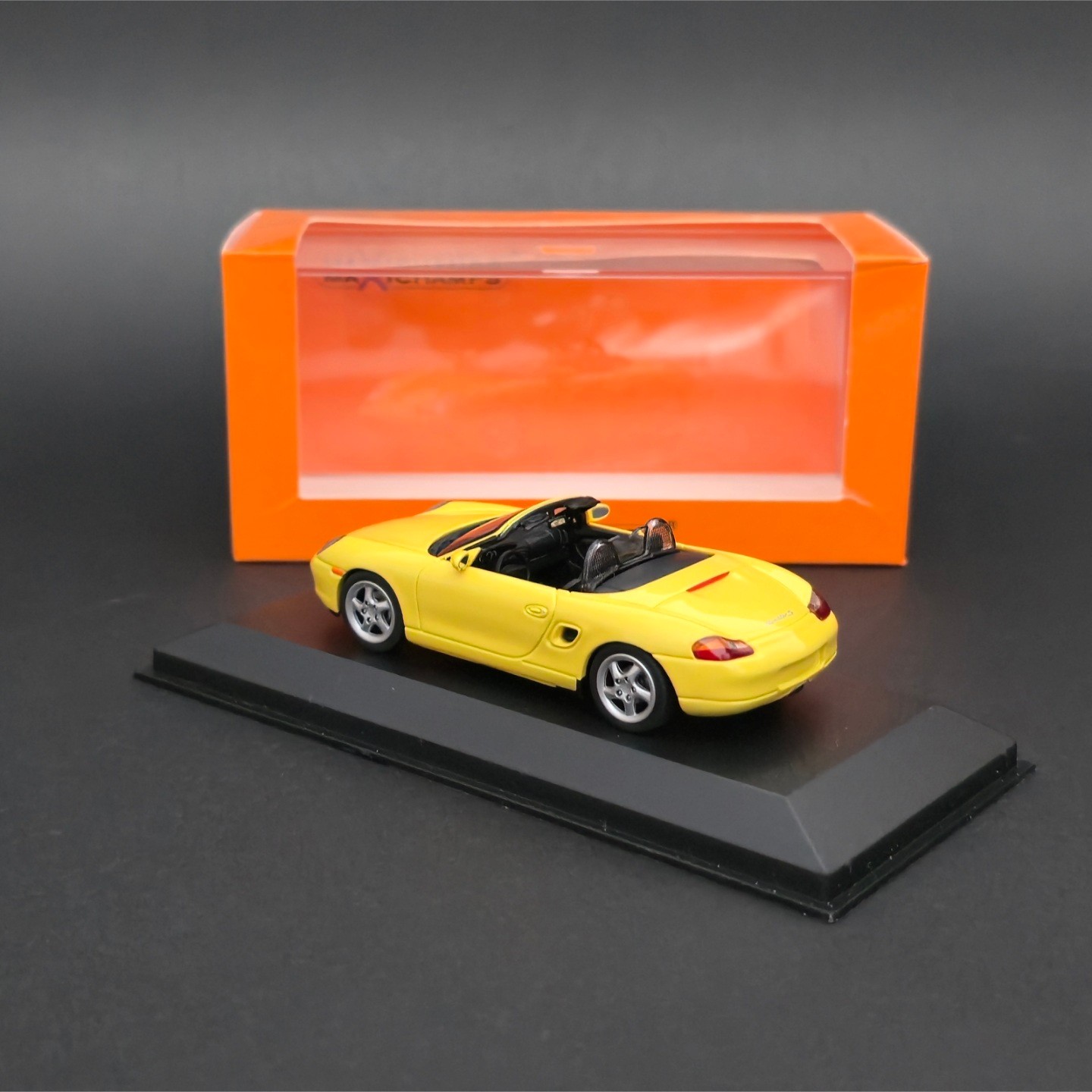 1:43 Maxichamp Porsche Boxtser S