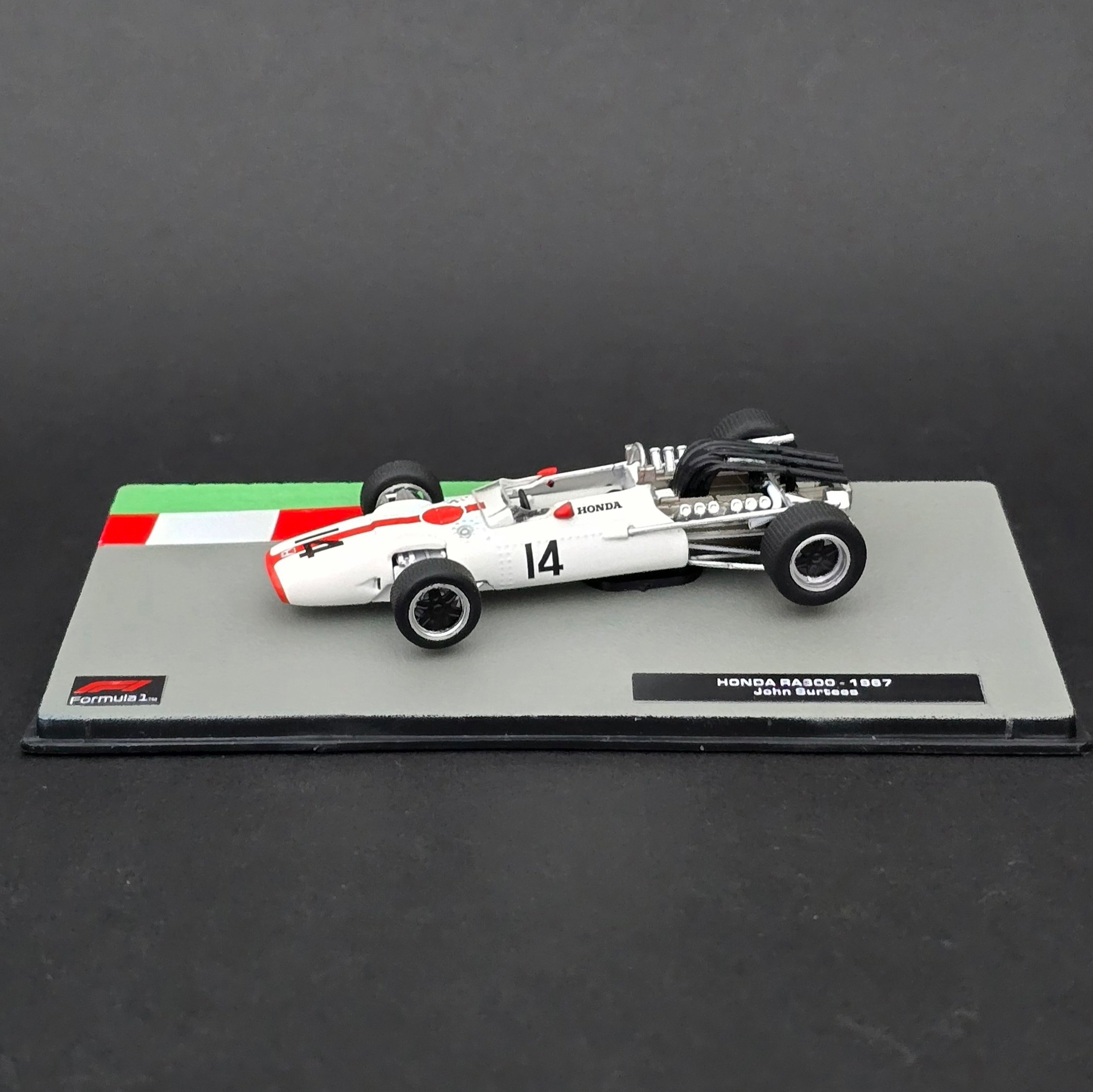 1:43 Honda RA300