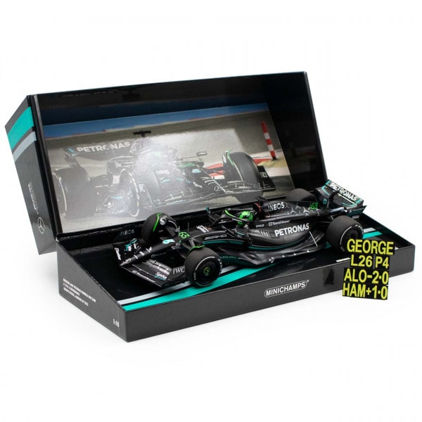 1:18 Minichamps Mercedes AMG W14 George Russell 