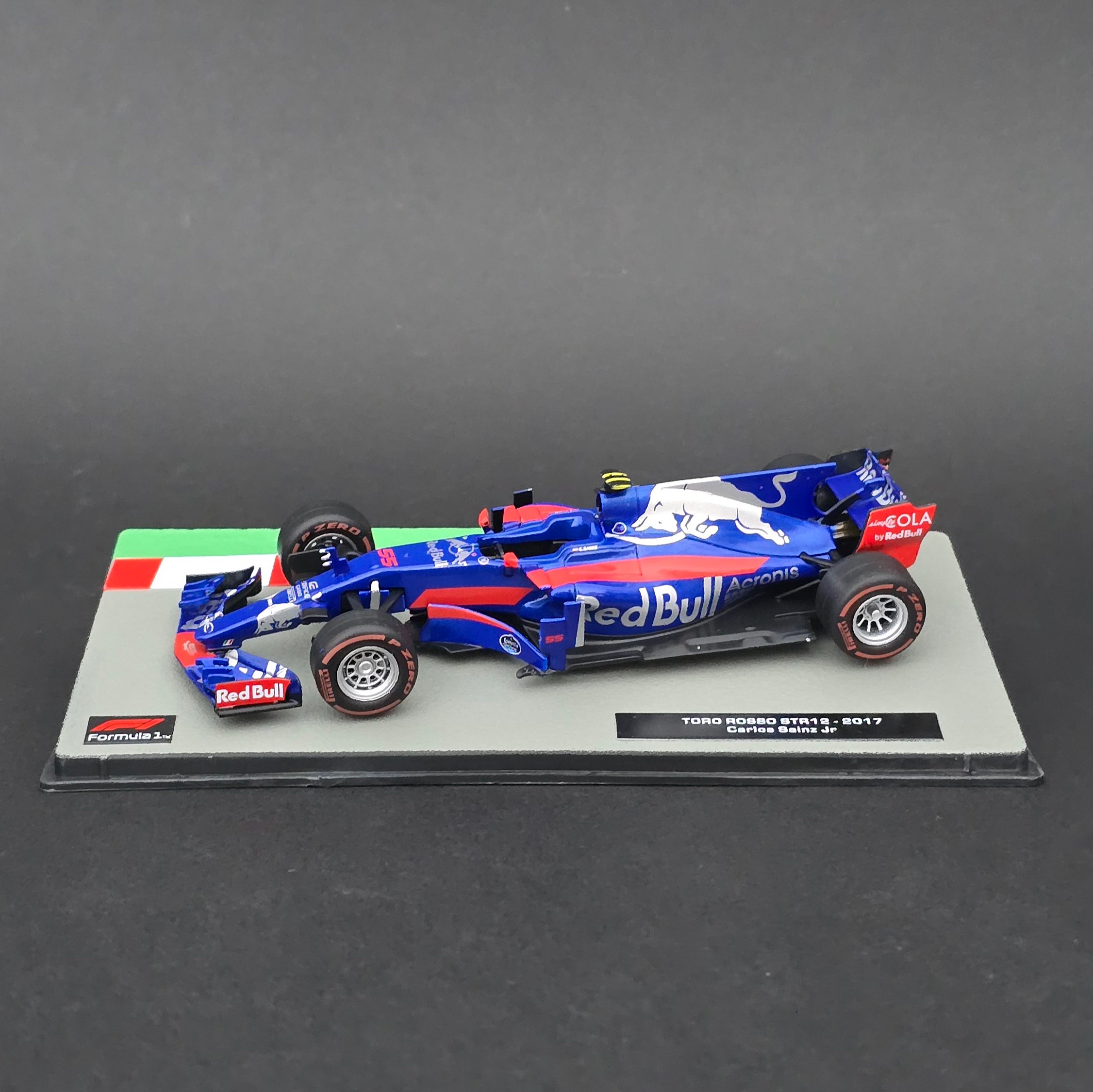 1:43 Toro Rosso STR12 Carlos Sainz 2017
