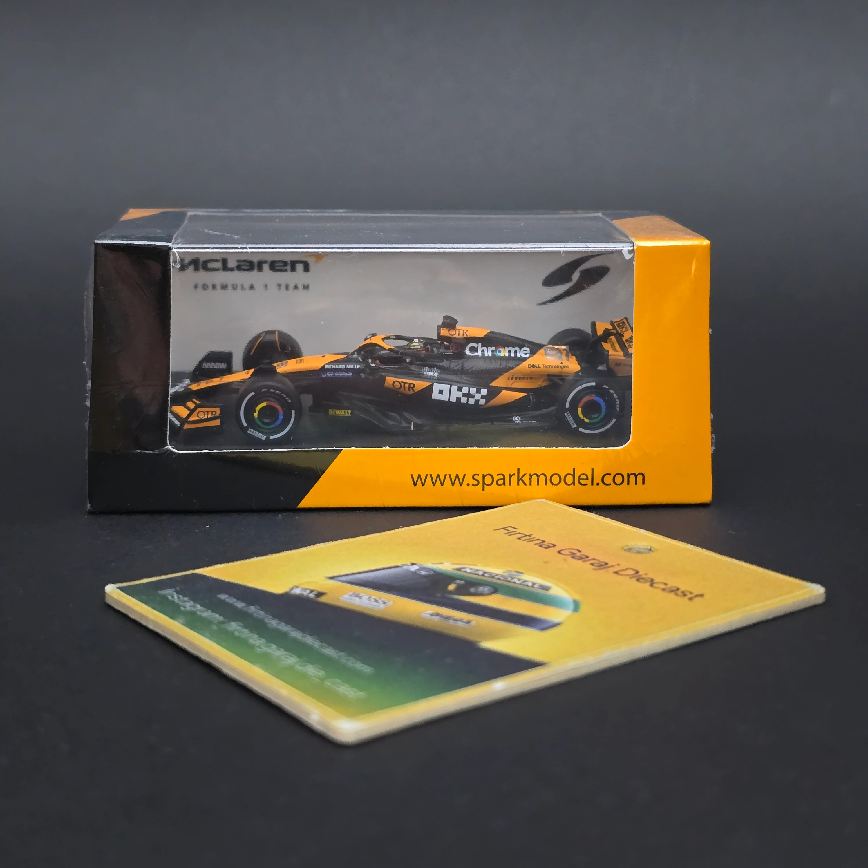 1/64 Spark Mclaren MCL38 Oscar Piastri 2024
