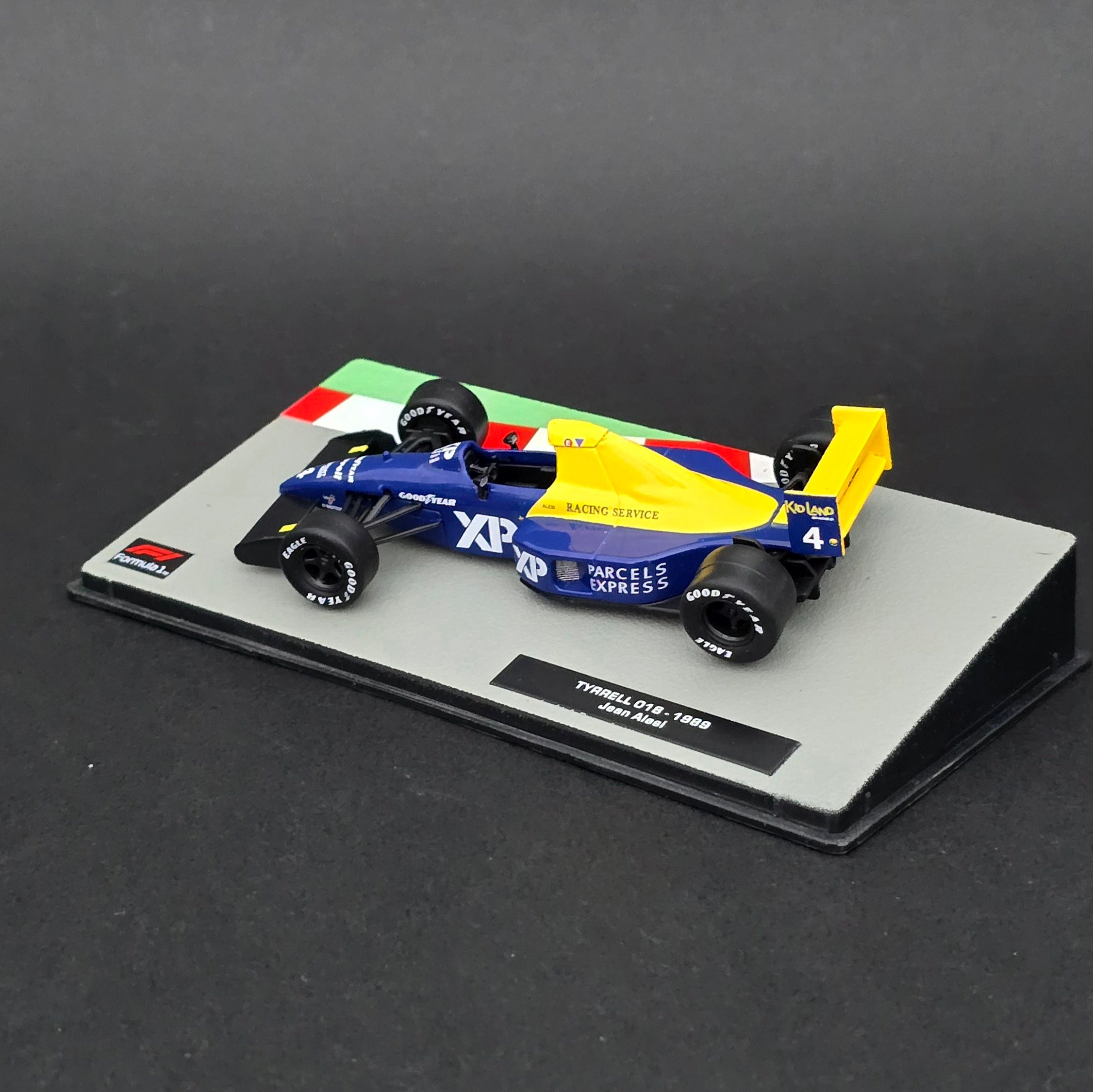 1:43 Tyrrell 018 Jean Alesi 1985