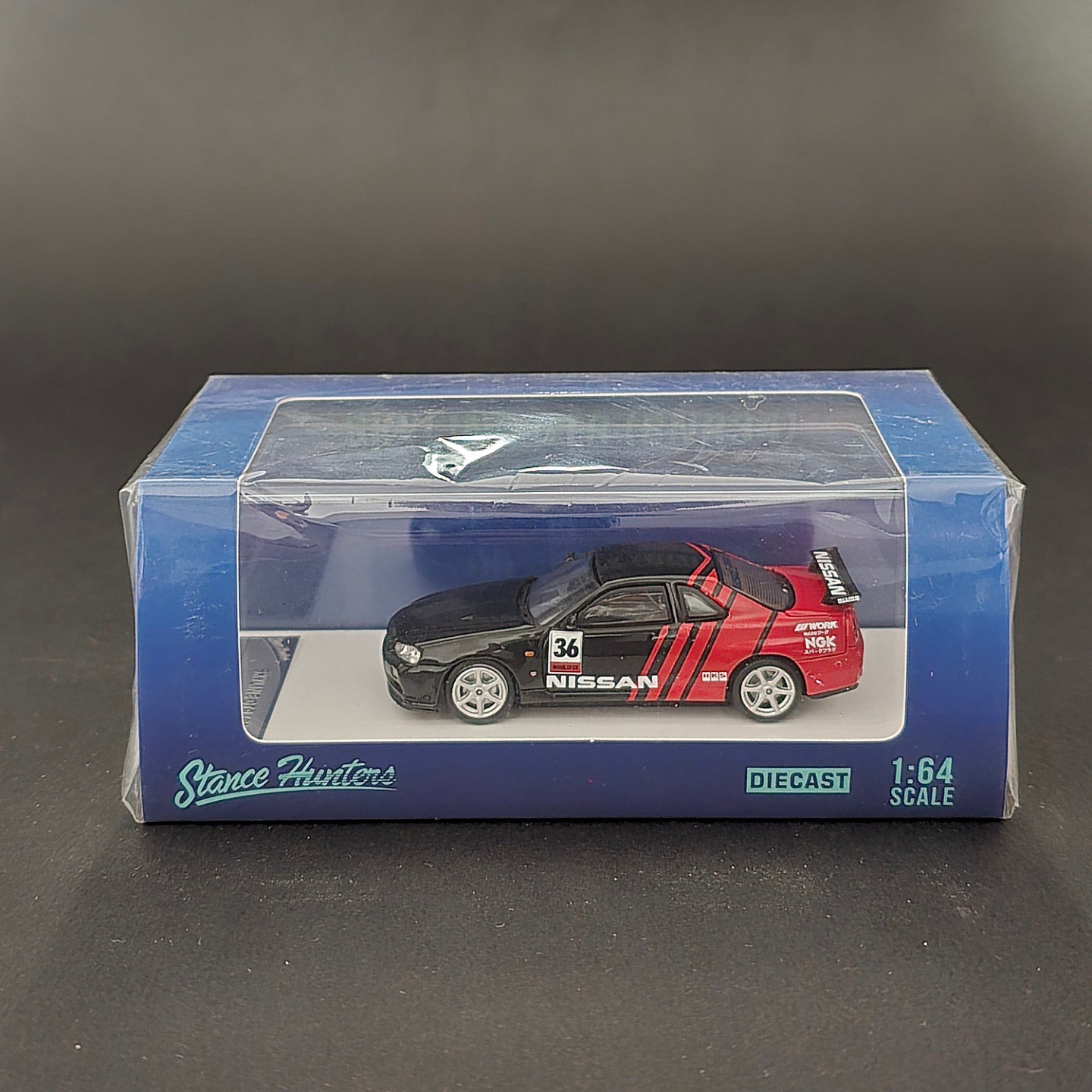 1:64 Nissan Skyline GTR R34 Advan 