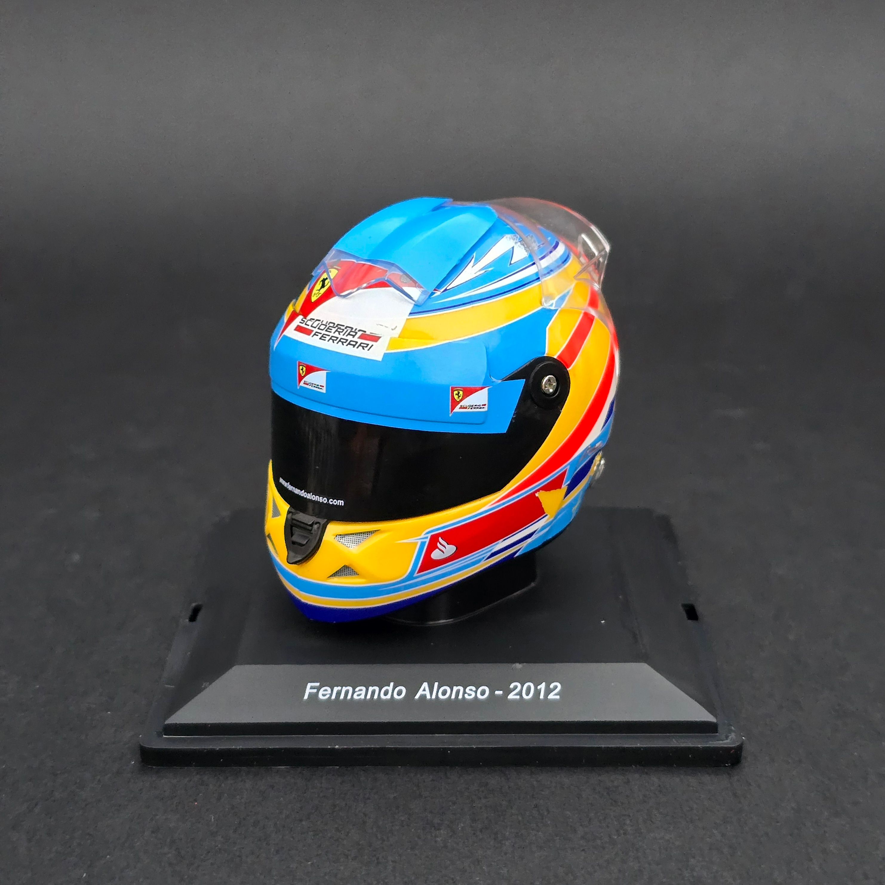 1:5 Fernando Alonso Kask Figürü 