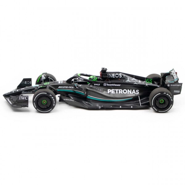 1:18 Minichamps Mercedes AMG W14 George Russell 