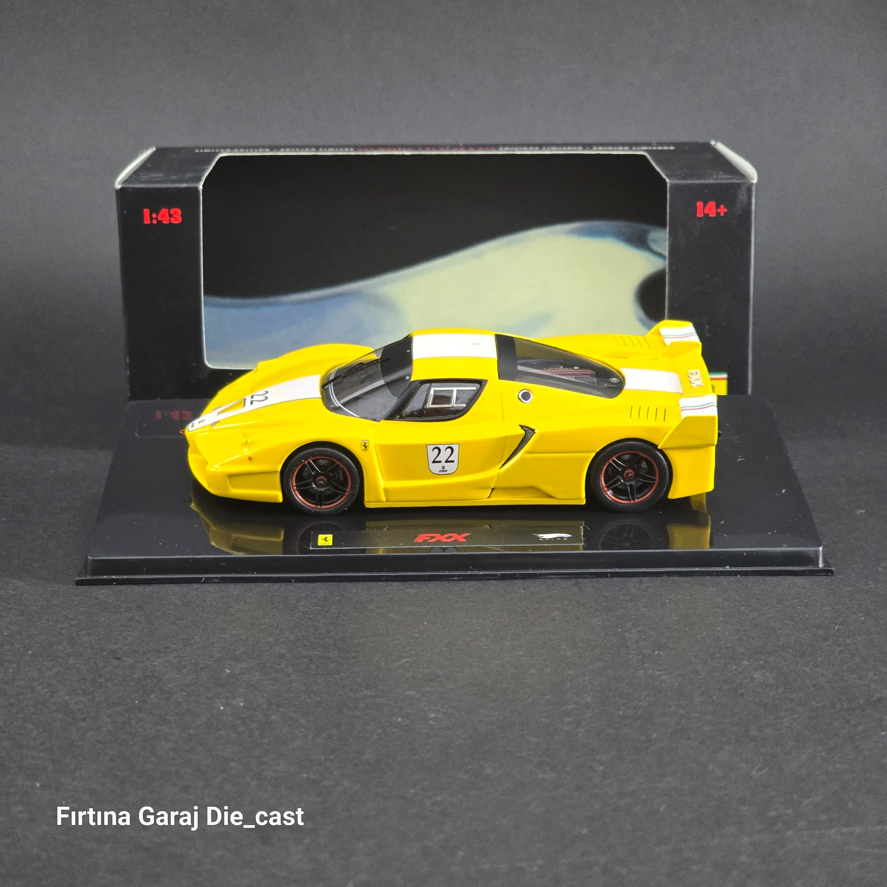 1/43 Ferrari FXX 