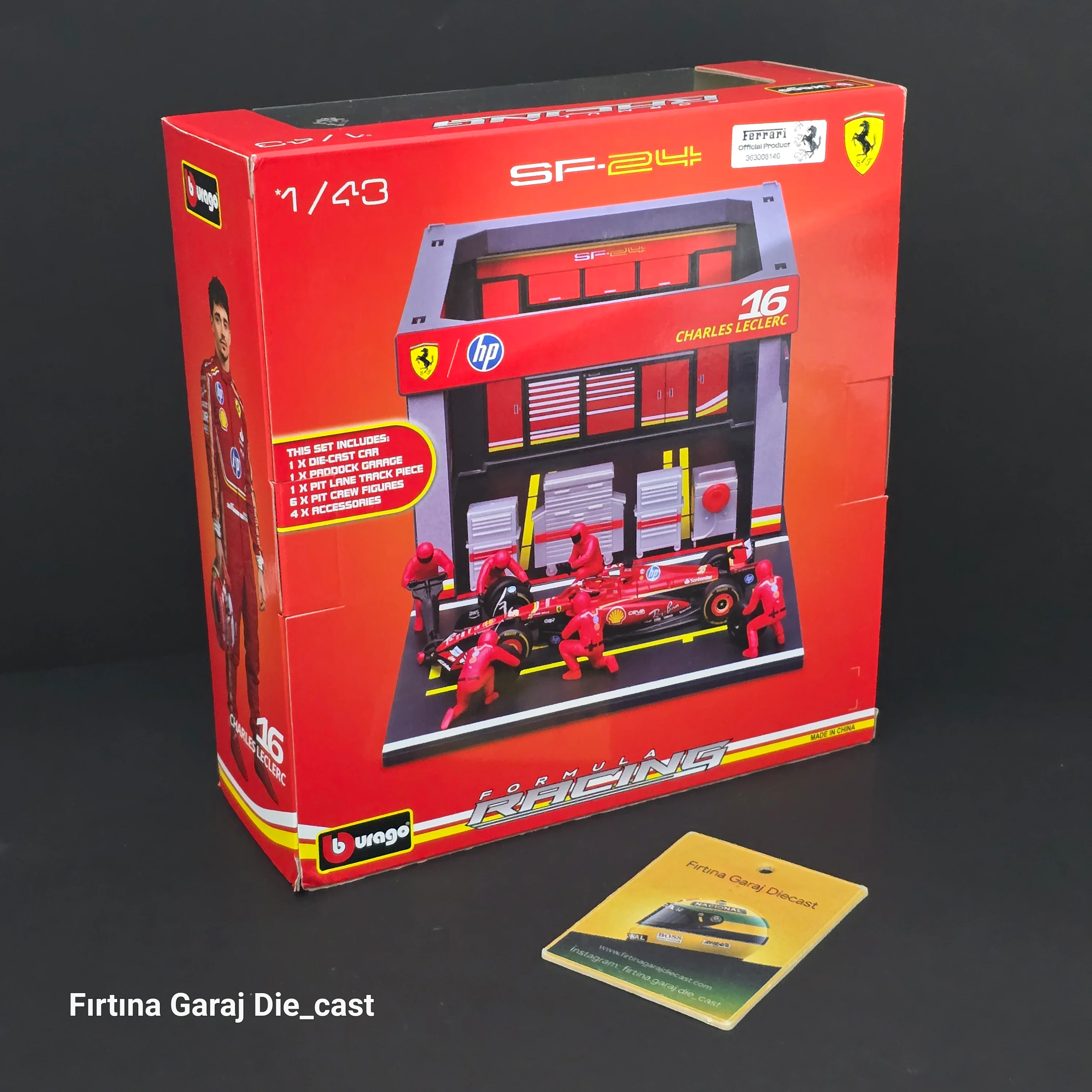 Ferrari 2024 Padok Garaj ve Pitstop Ekibi Seti 