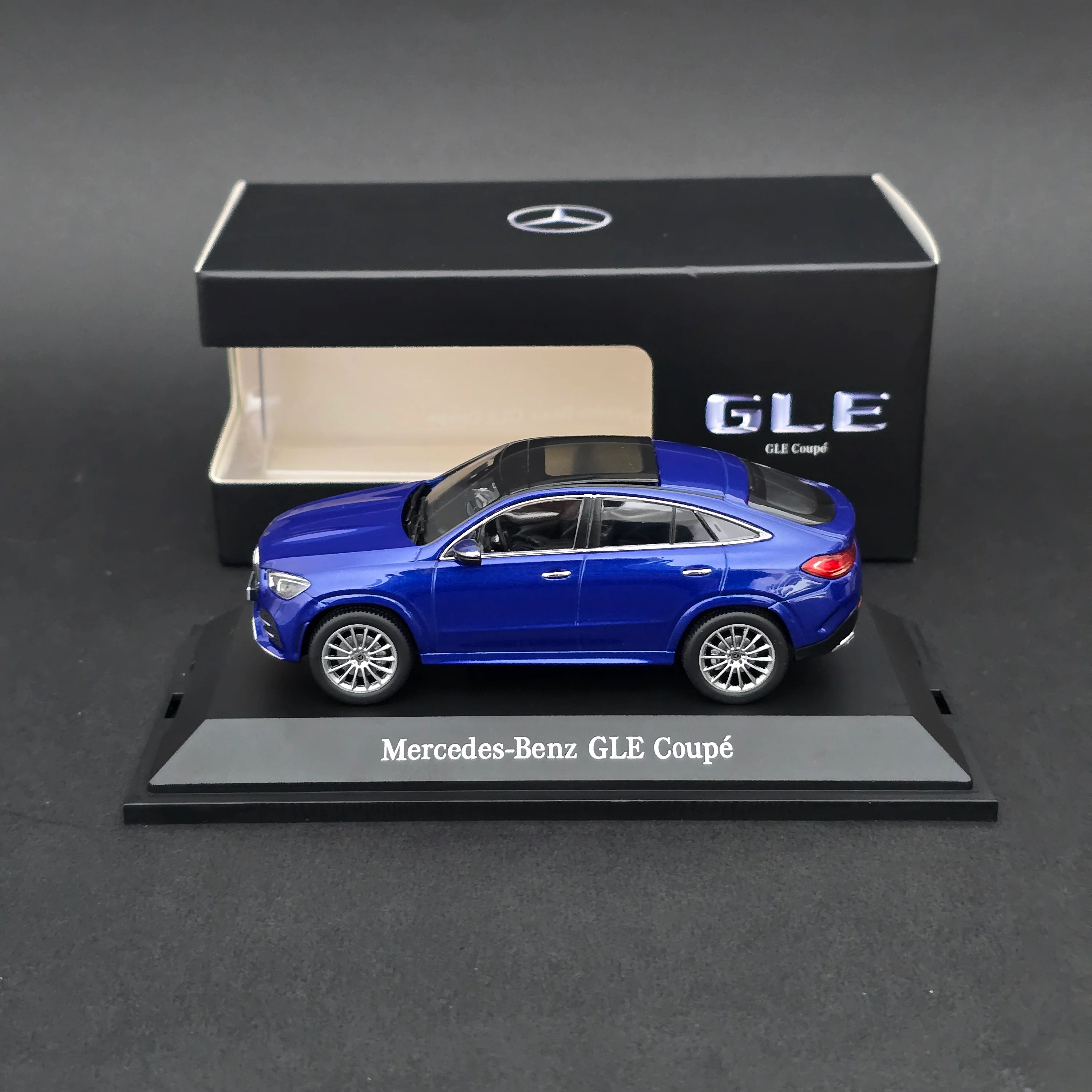 1/43 Mercedes GLE Coupe 
