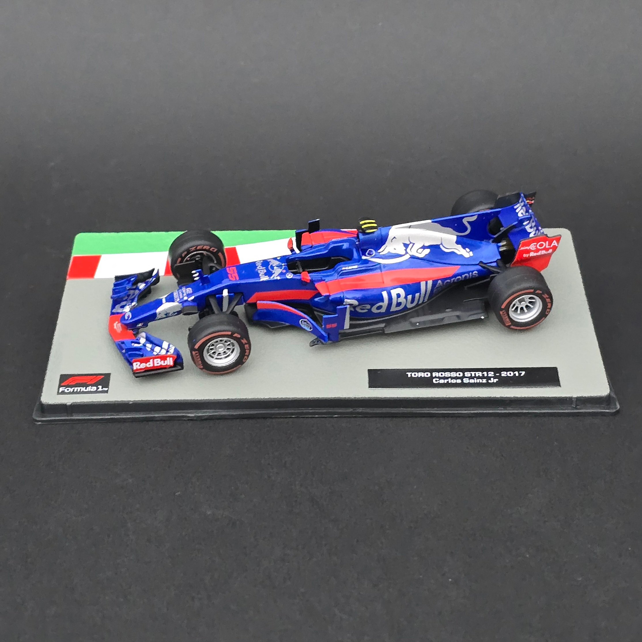 1:43 Toro Rosso STR12 Carlos Sainz 2017
