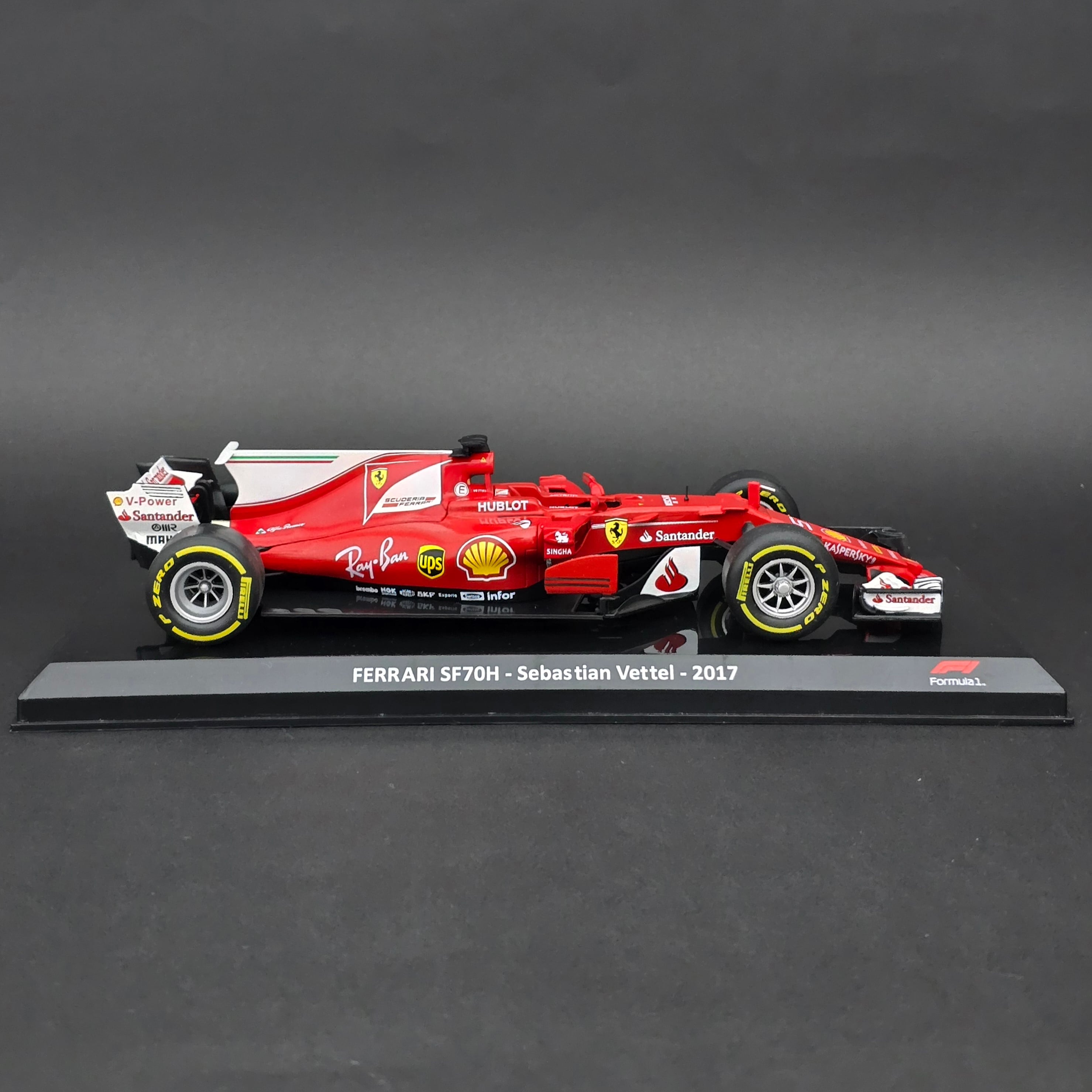1:24 Ferrari SF70H Sebastian Vettel 2017