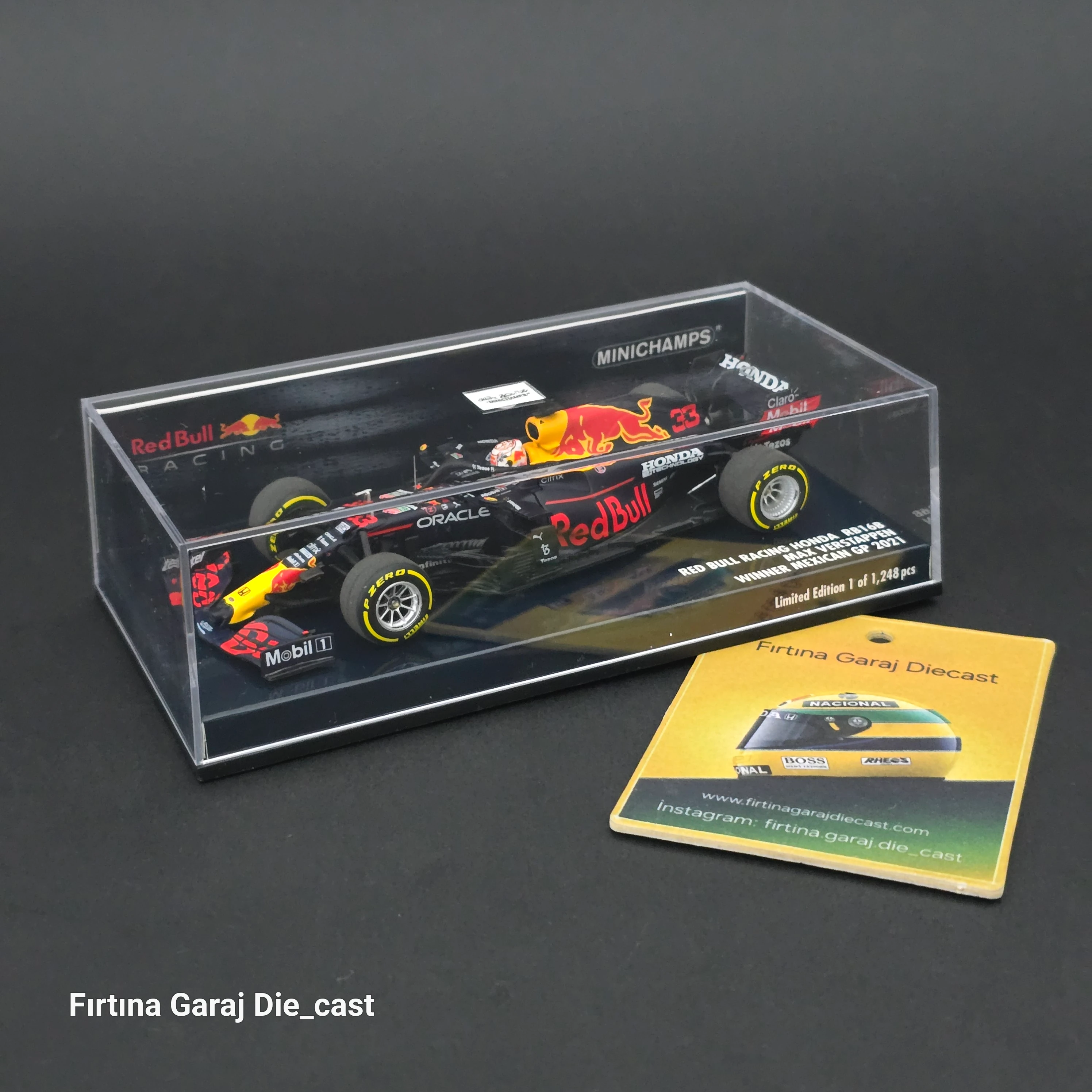 1:43 Minichamps Redbull Honda RB16B 2021 Dünya Şampiyonu Max Verstappen 
