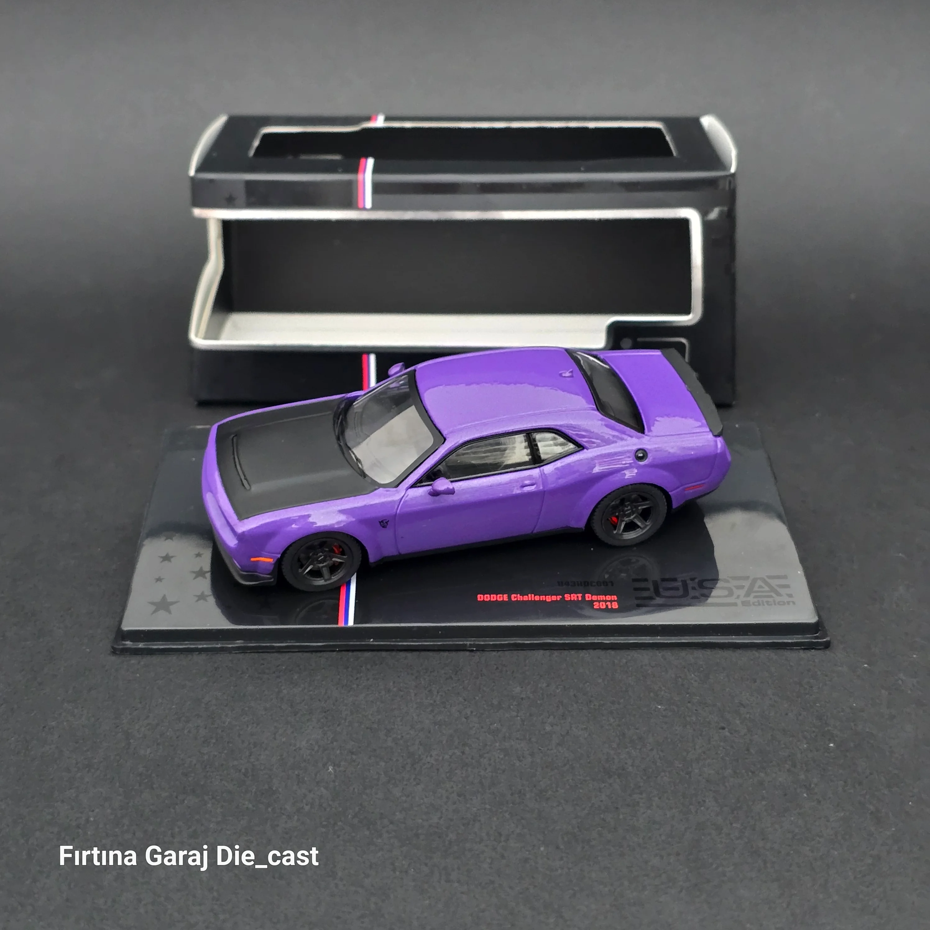 1/43 Dodge Challenger SRT 2018