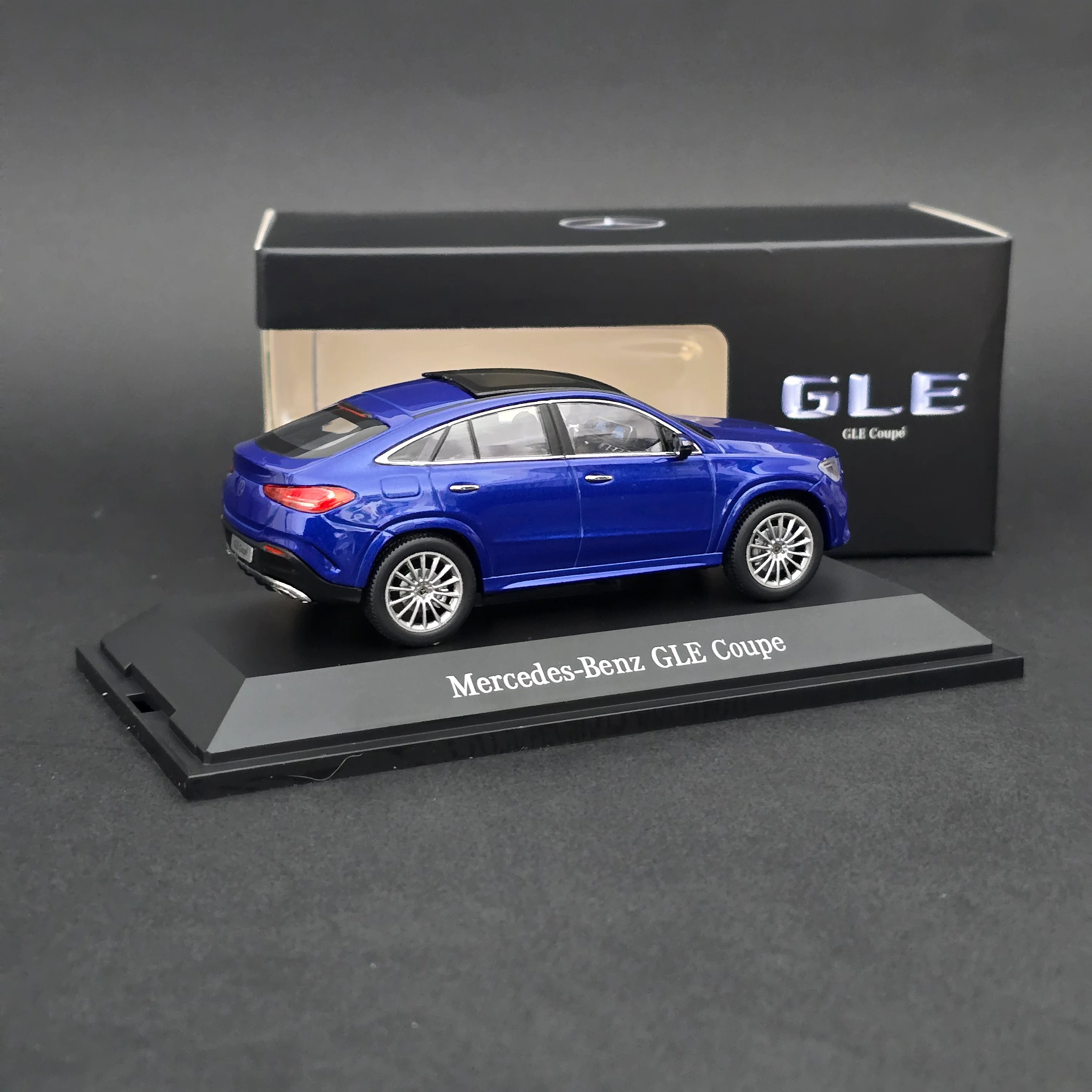 1/43 Mercedes GLE Coupe 
