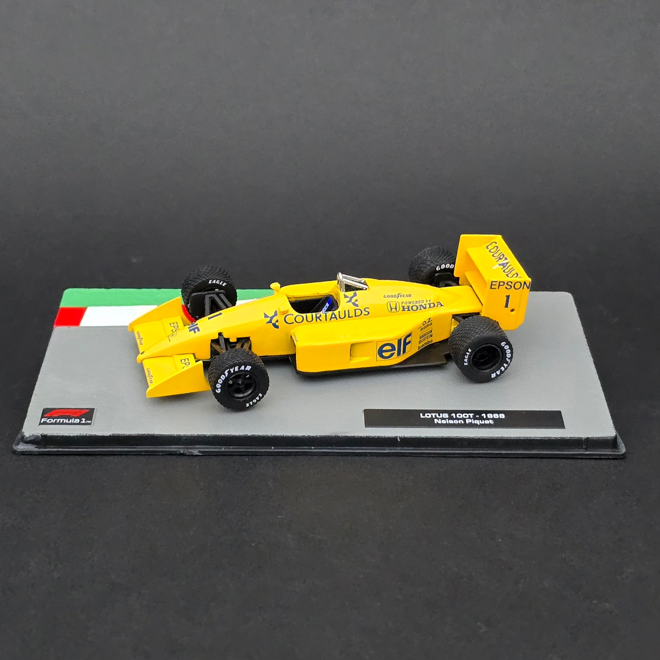 1:43 Lotus 100T