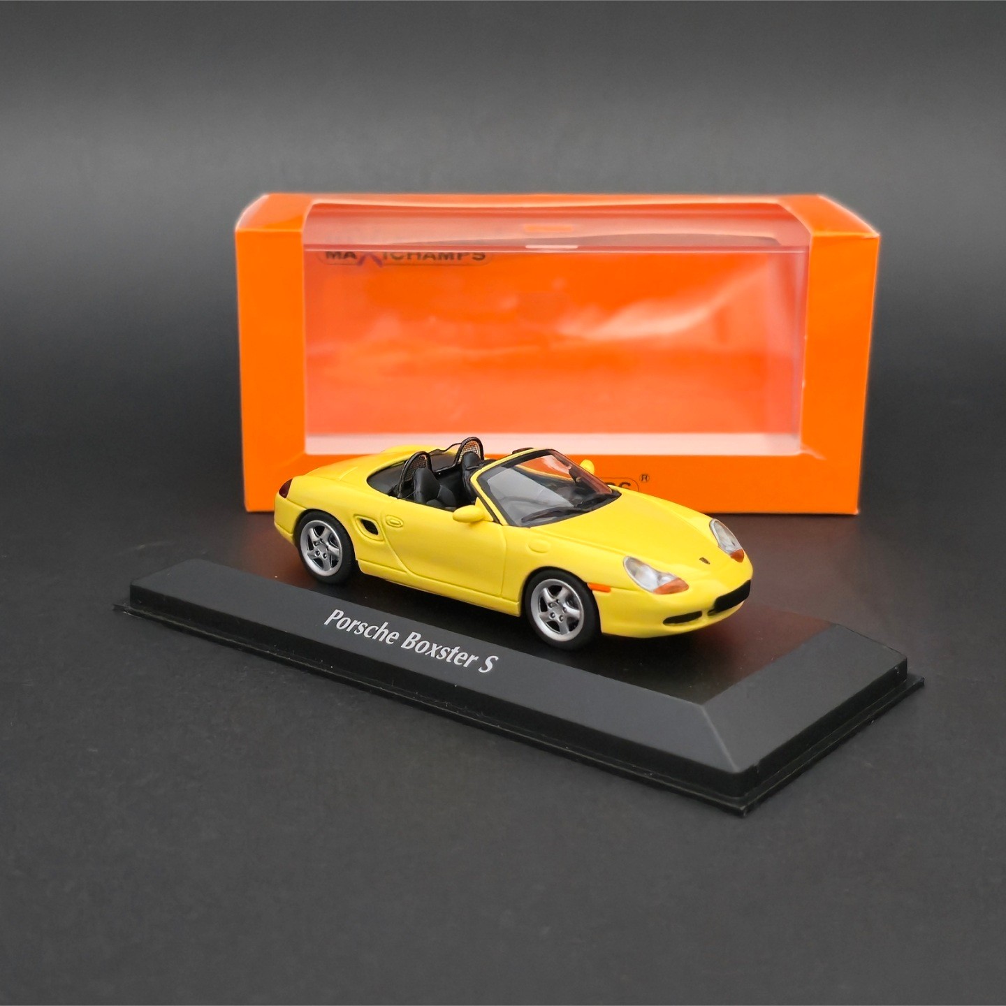 1:43 Maxichamp Porsche Boxtser S