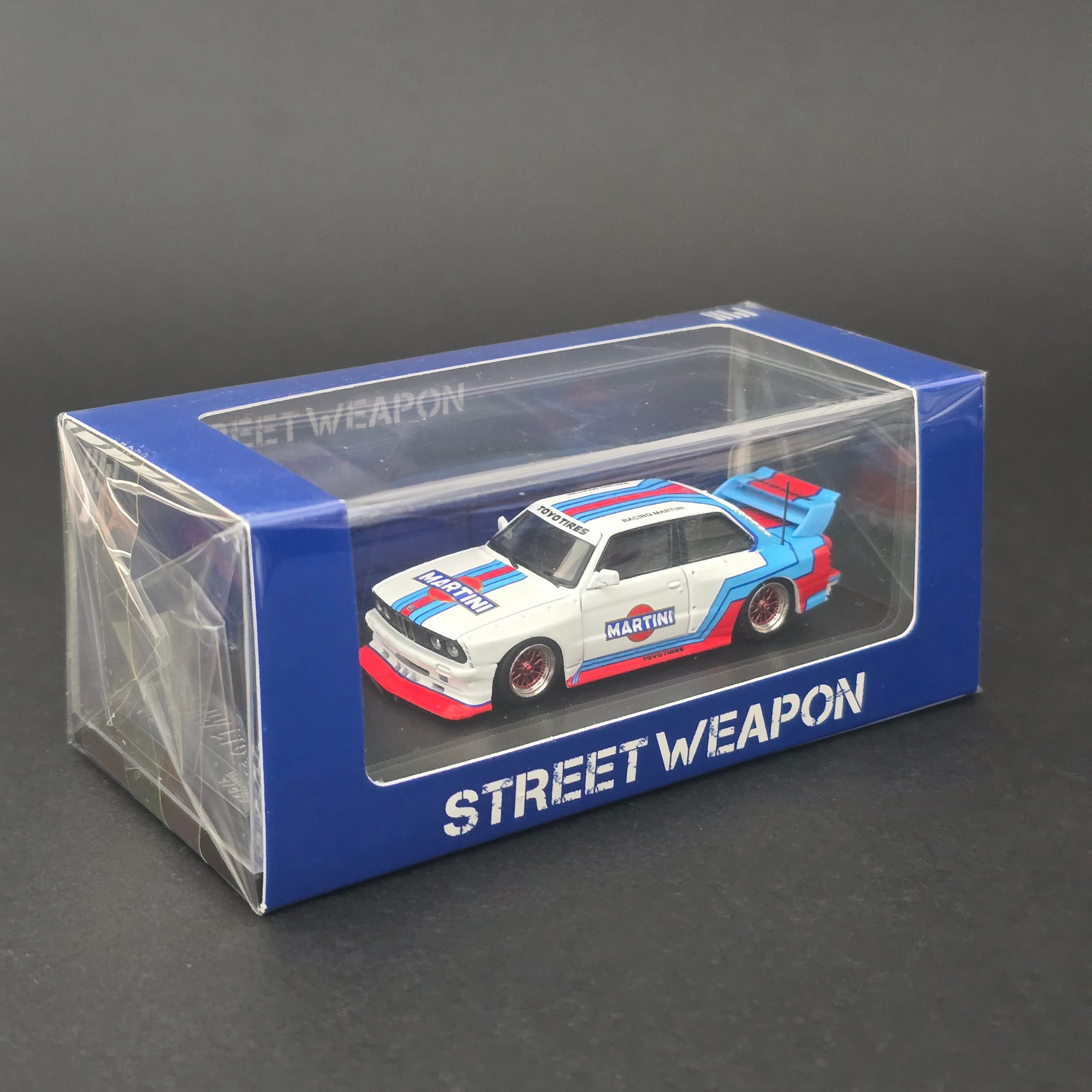 1:64 BMW E30 Martini Limitli Üretim Jelatinli Kutusunda 