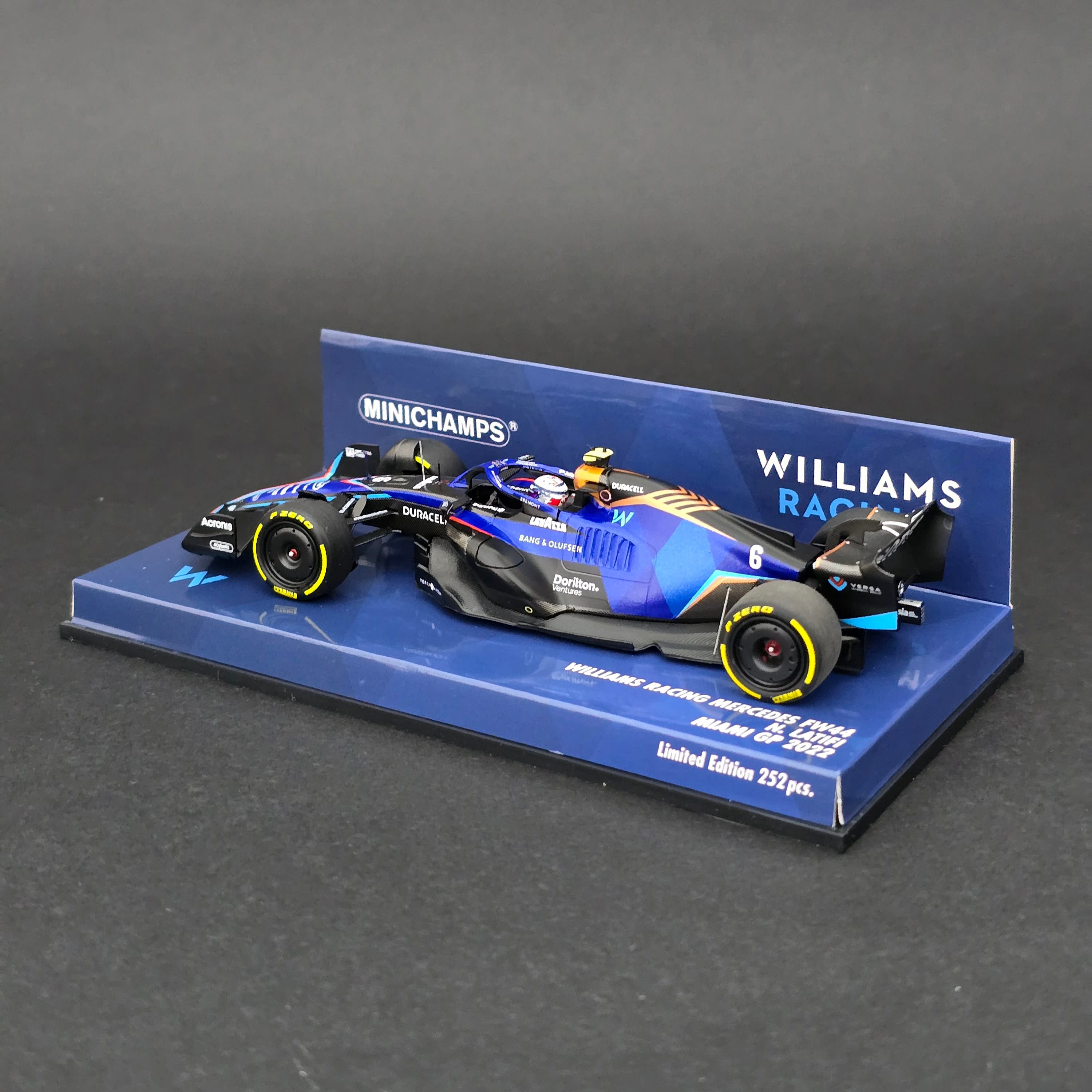 1:43 Williams Mercedes FW44 N.Latifi 2022
