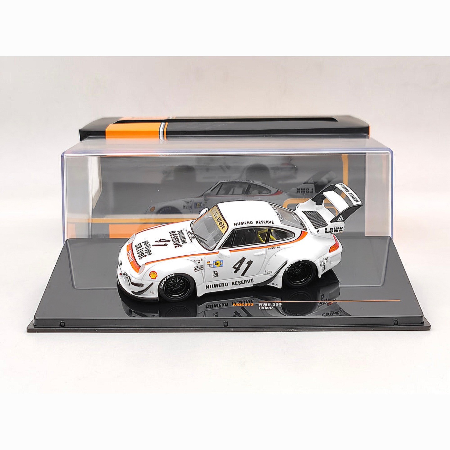 1:43 İxo Porsche 993 LBWK
