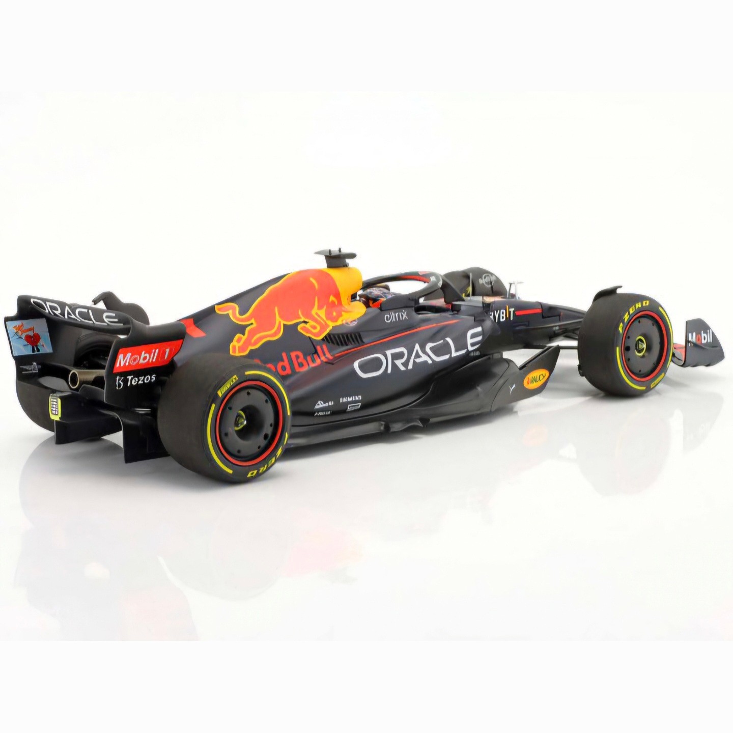 1:18 Redbull Oracle RB18 Max Verstappen 2022 Dünya Şampiyonu 