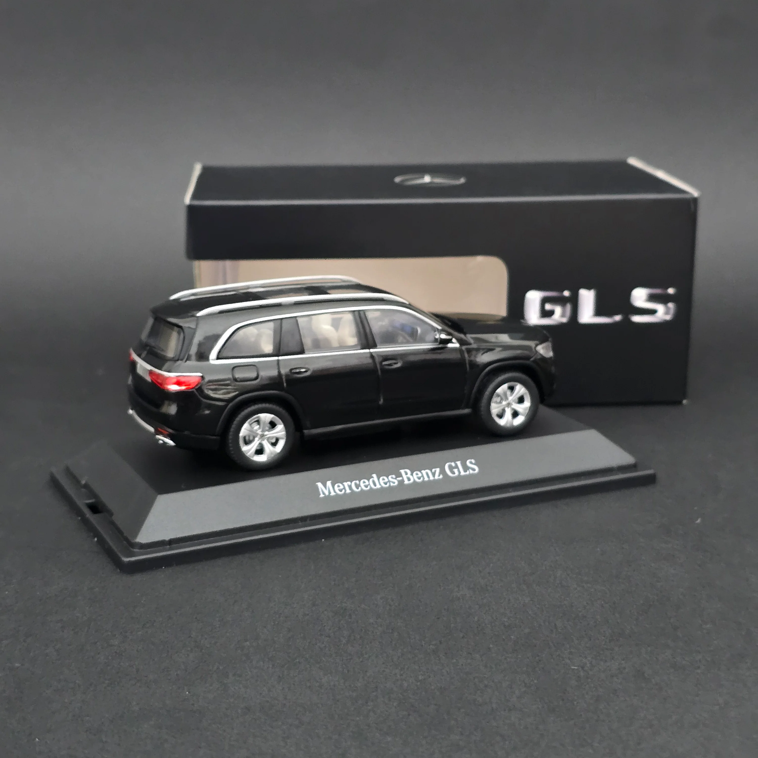 1/43 Mercedes GLS